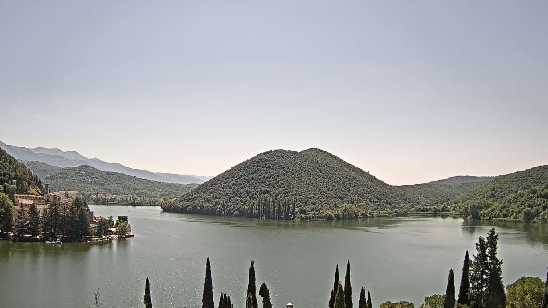 Lago di Piediluco Lake Live Cam - Terni, Umbria, Italy