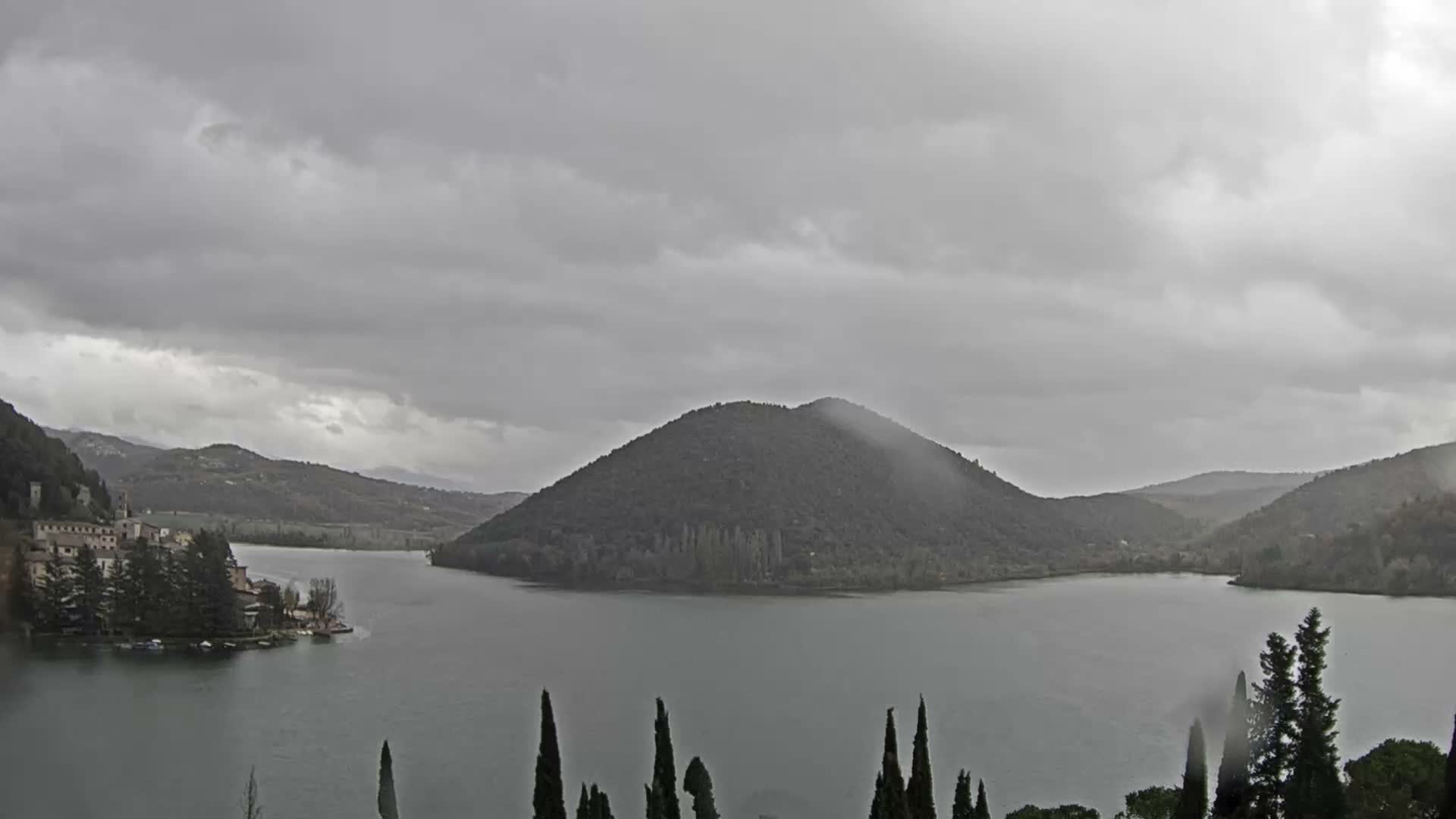 Lago di Piediluco Lake Live Cam - Terni, Umbria, Italy