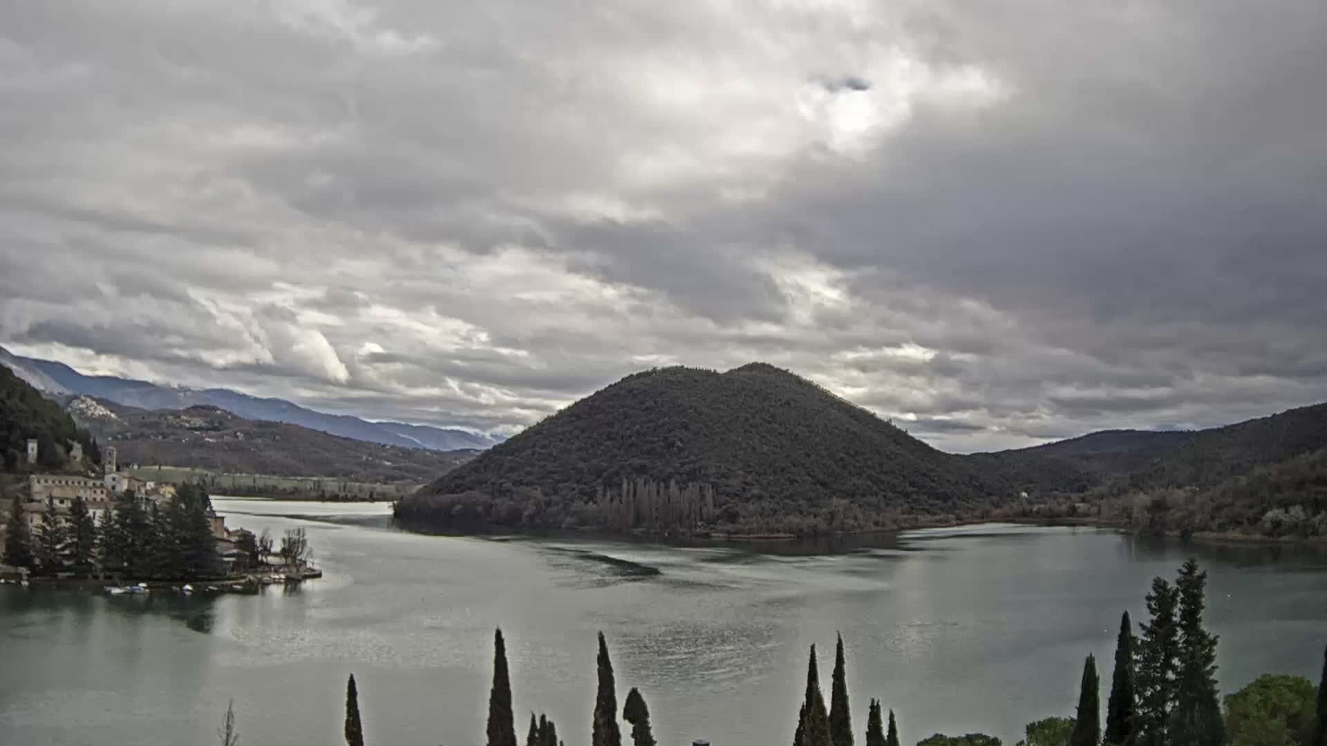Lago di Piediluco Lake Live Cam - Terni, Umbria, Italy