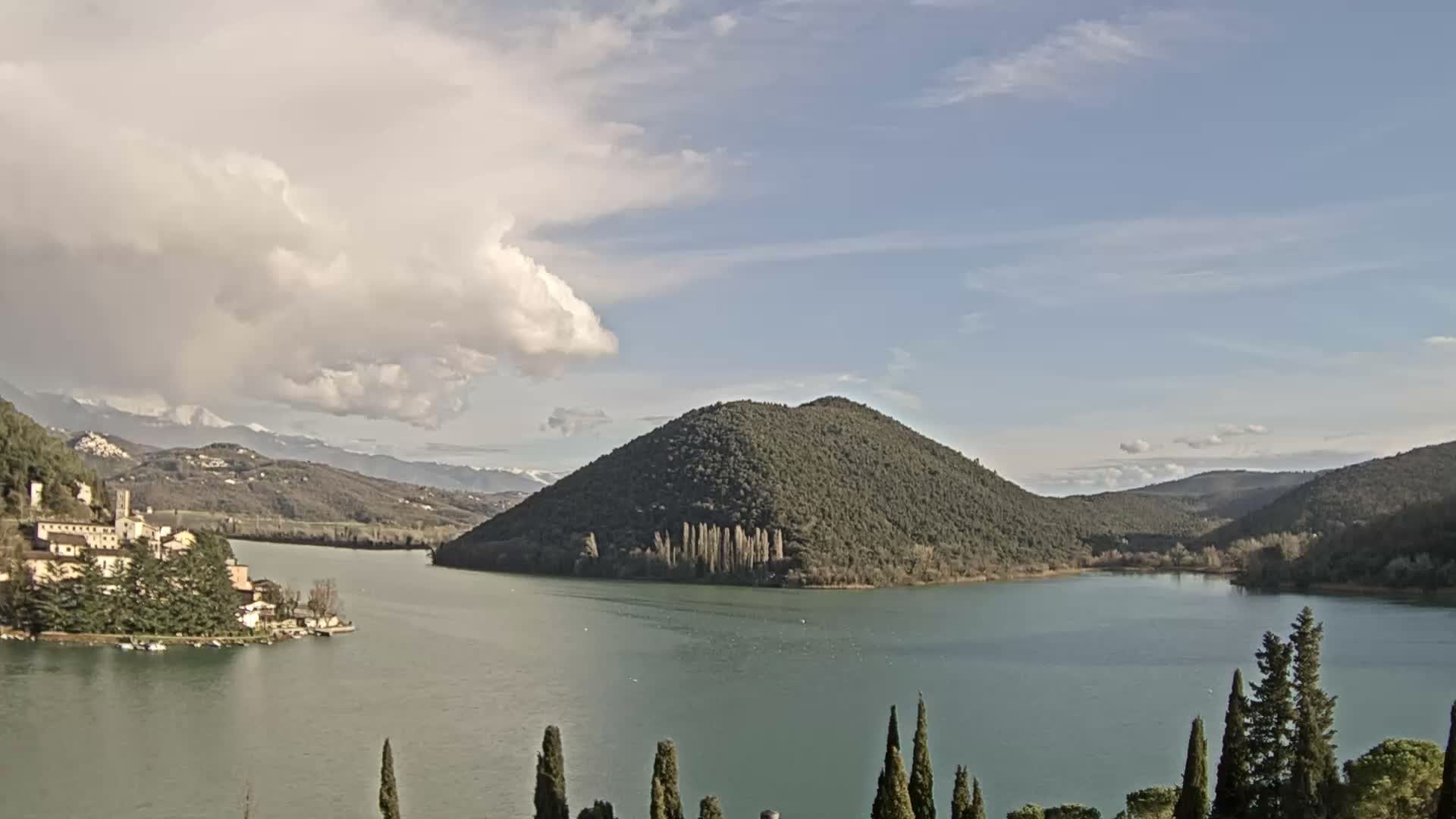 Lago di Piediluco Lake Live Cam - Terni, Umbria, Italy