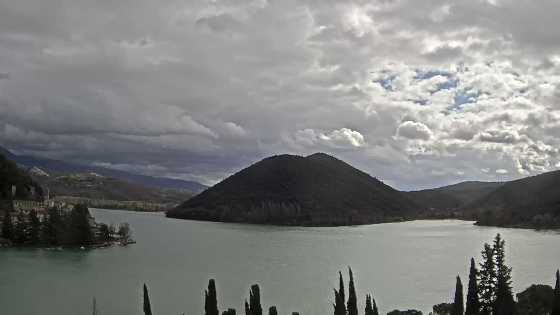Lago di Piediluco Lake Live Cam - Terni, Umbria, Italy