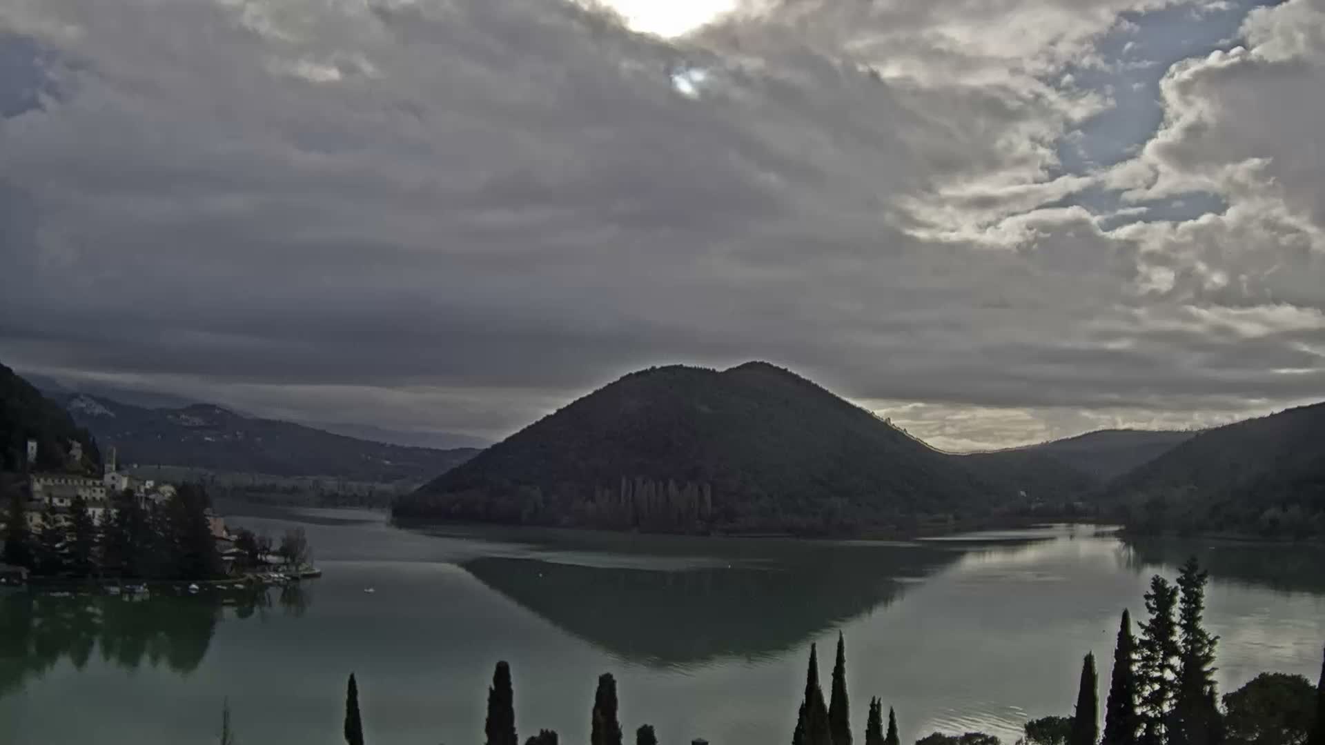 Lago di Piediluco Lake Live Cam - Terni, Umbria, Italy