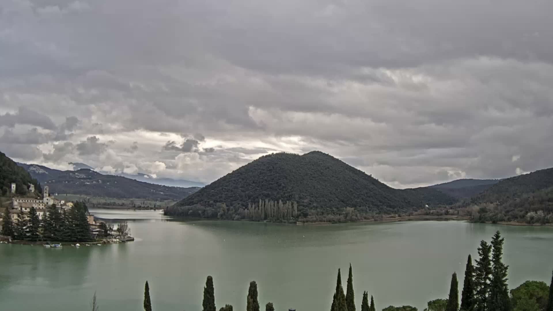 Lago di Piediluco Lake Live Cam - Terni, Umbria, Italy