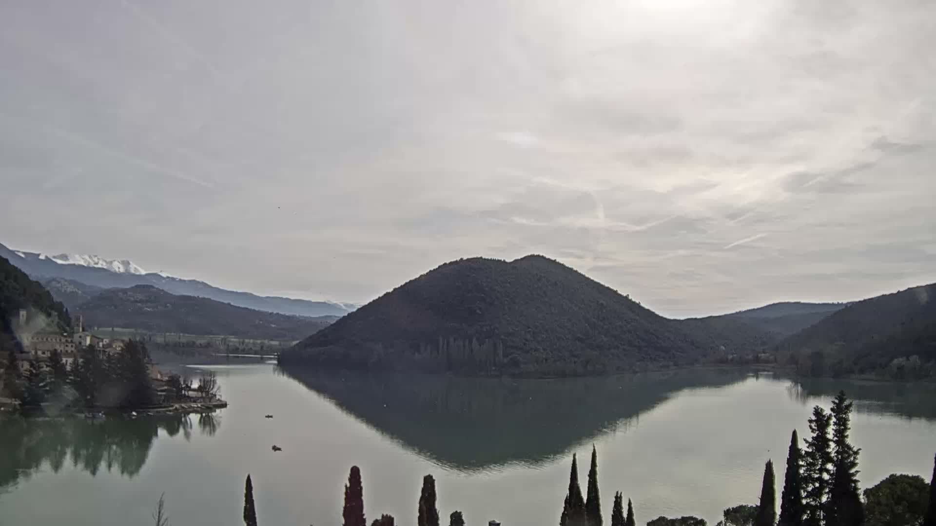 Lago di Piediluco Lake Live Cam - Terni, Umbria, Italy