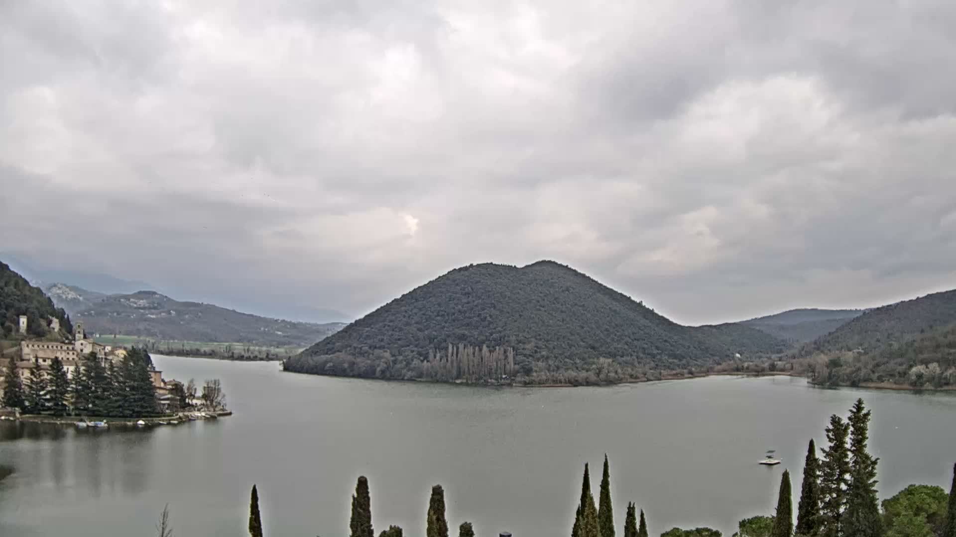 Lago di Piediluco Lake Live Cam - Terni, Umbria, Italy