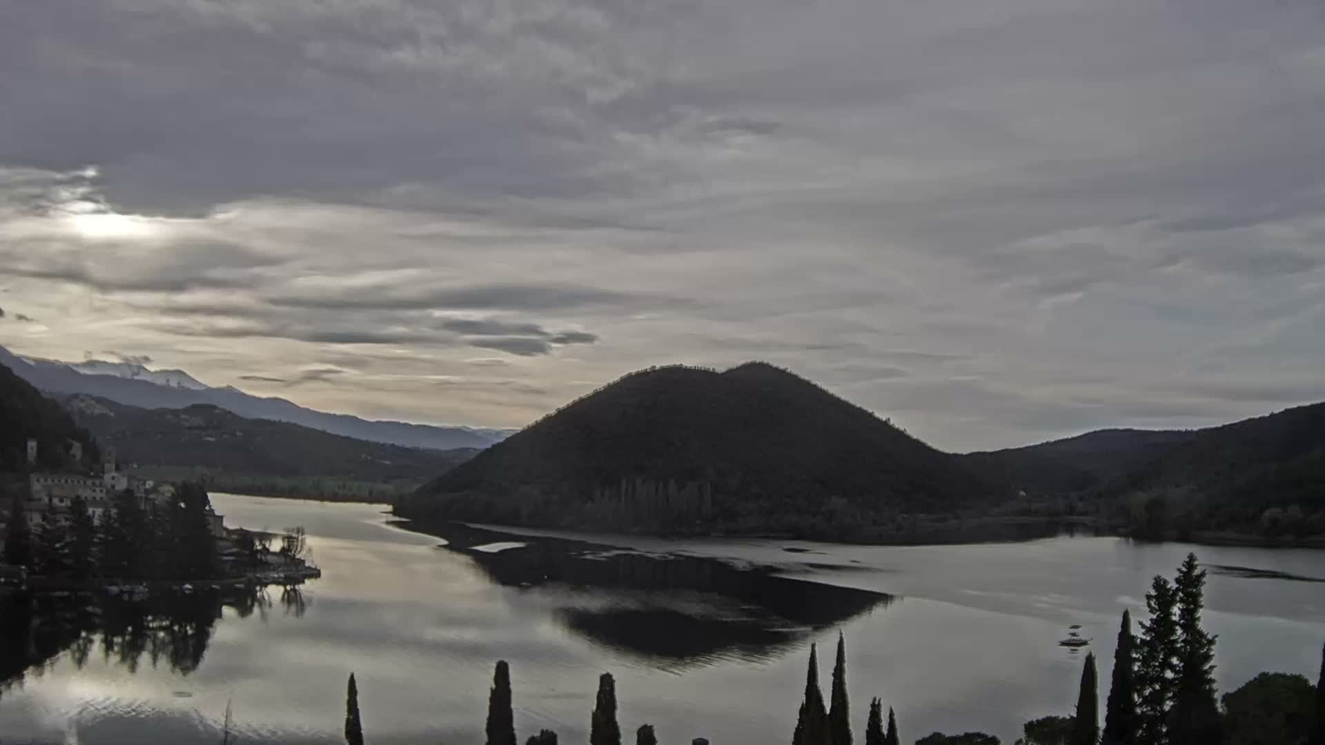 Lago di Piediluco Lake Live Cam - Terni, Umbria, Italy
