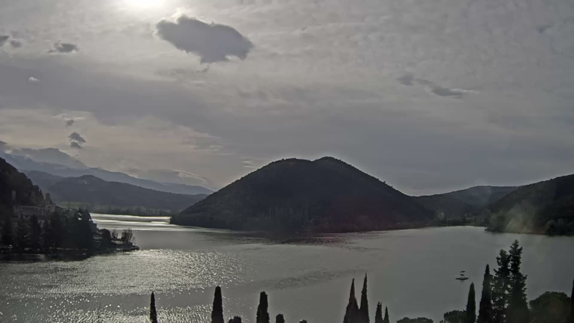 Lago di Piediluco Lake Live Cam - Terni, Umbria, Italy