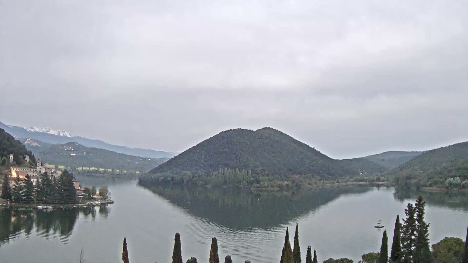Lago di Piediluco Lake Live Cam - Terni, Umbria, Italy