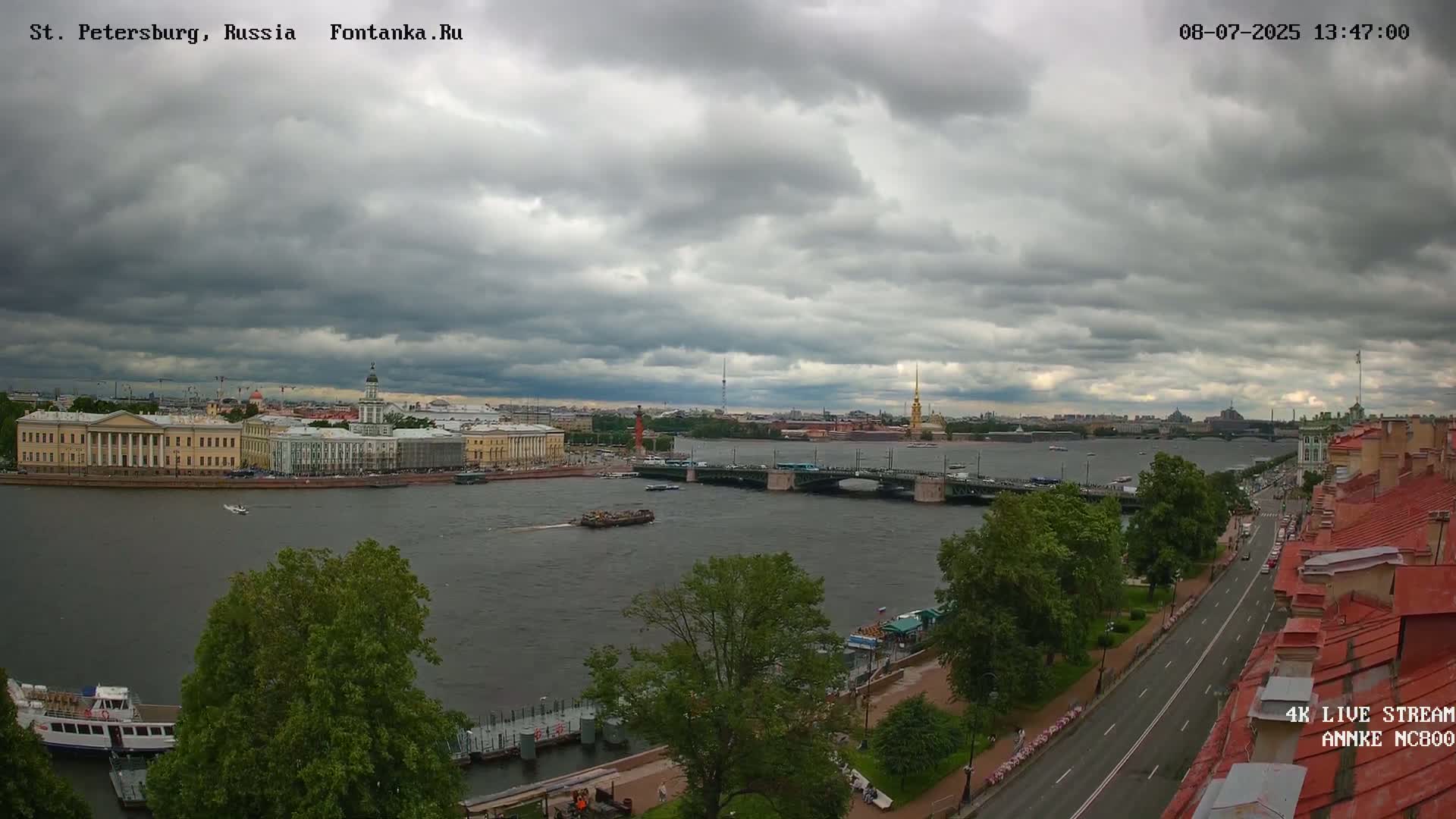 Palace Bridge (Dvortsovyy Most) Live Cam - Admiralteysky Okrug, Admiralteysky, Saint Petersburg, Northwestern (Severo-Zapadnyy), Russia