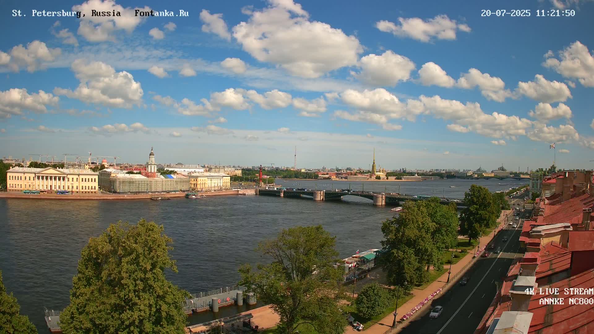 Palace Bridge (Dvortsovyy Most) Live Cam - Admiralteysky Okrug, Admiralteysky, Saint Petersburg, Northwestern (Severo-Zapadnyy), Russia