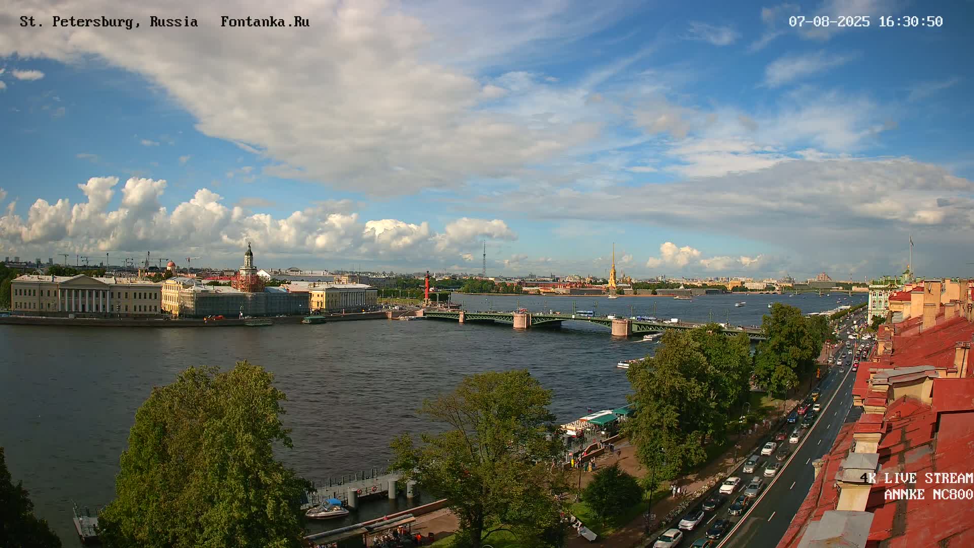 Palace Bridge (Dvortsovyy Most) Live Cam - Admiralteysky Okrug, Admiralteysky, Saint Petersburg, Northwestern (Severo-Zapadnyy), Russia