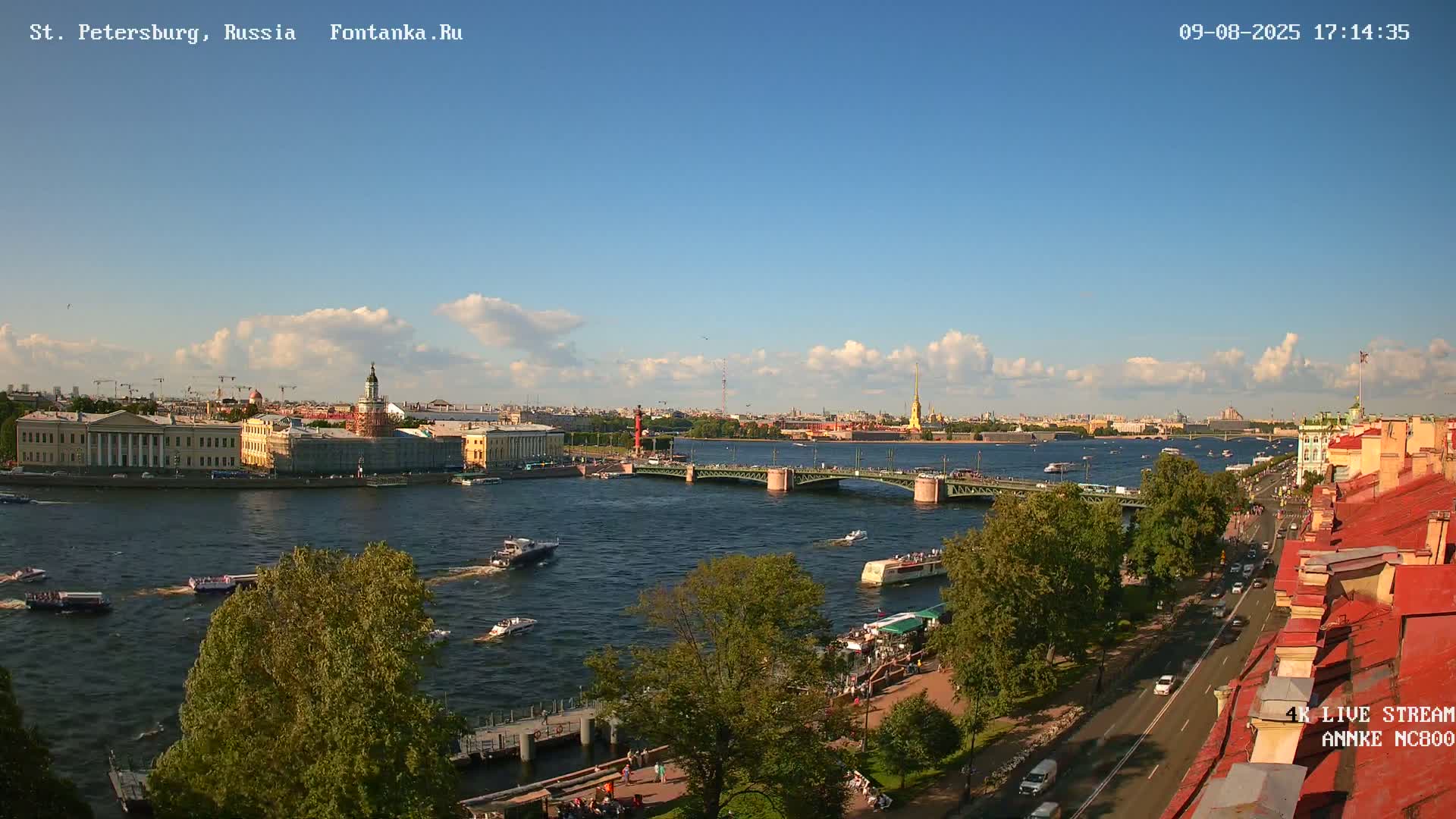 Palace Bridge (Dvortsovyy Most) Live Cam - Admiralteysky Okrug, Admiralteysky, Saint Petersburg, Northwestern (Severo-Zapadnyy), Russia