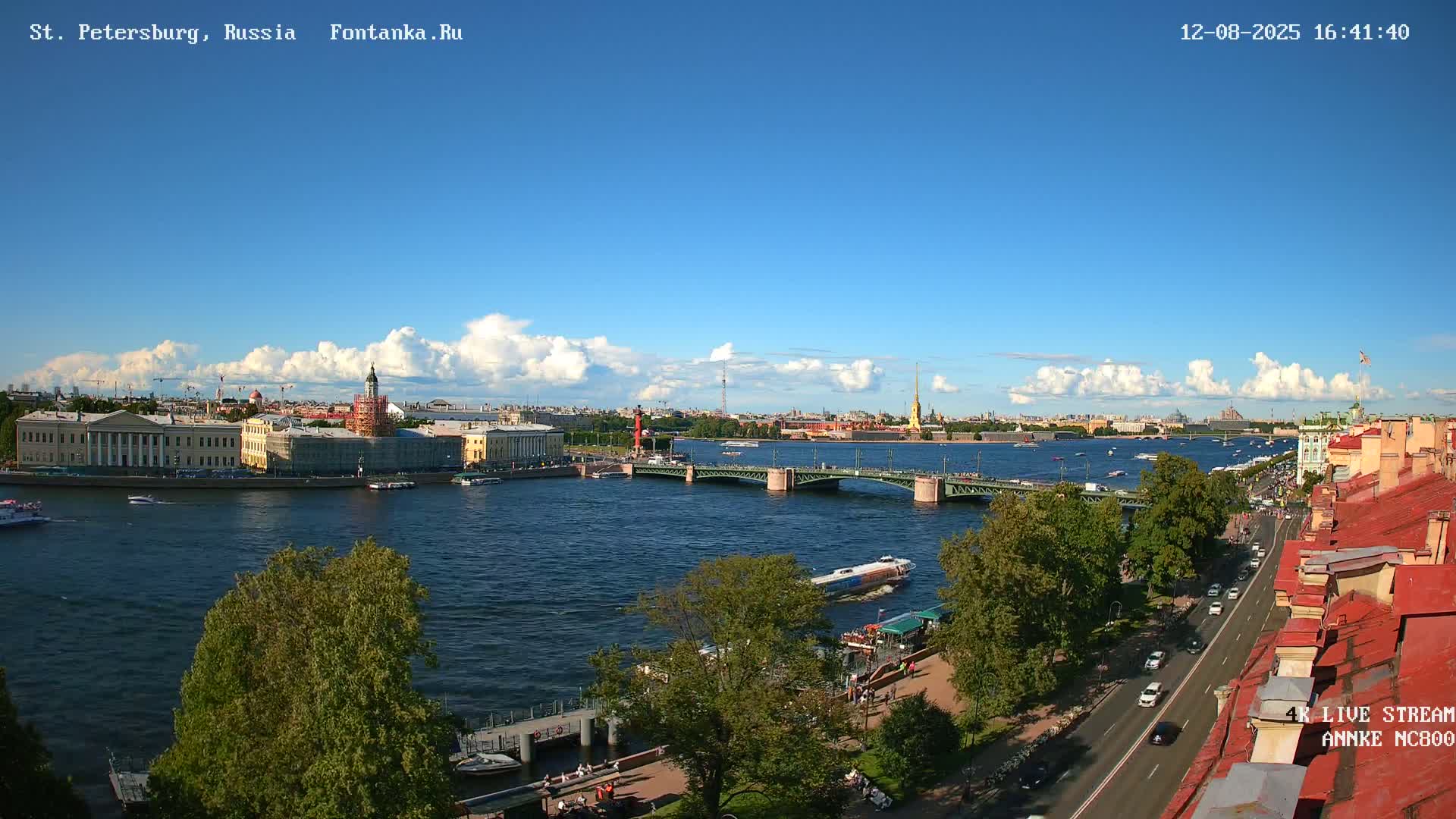 Palace Bridge (Dvortsovyy Most) Live Cam - Admiralteysky Okrug, Admiralteysky, Saint Petersburg, Northwestern (Severo-Zapadnyy), Russia