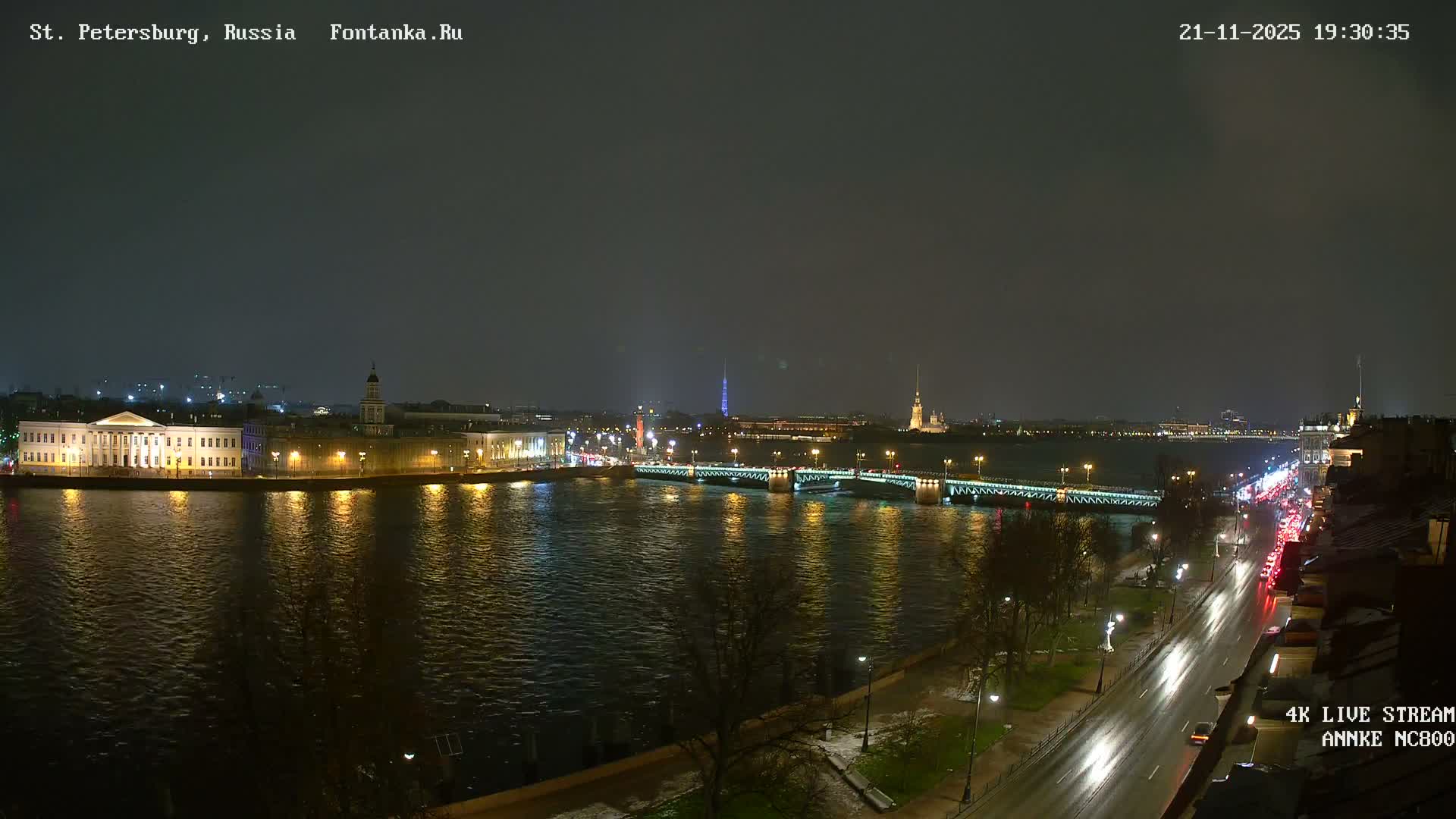 Palace Bridge (Dvortsovyy Most) Live Cam - Admiralteysky Okrug, Admiralteysky, Saint Petersburg, Northwestern (Severo-Zapadnyy), Russia