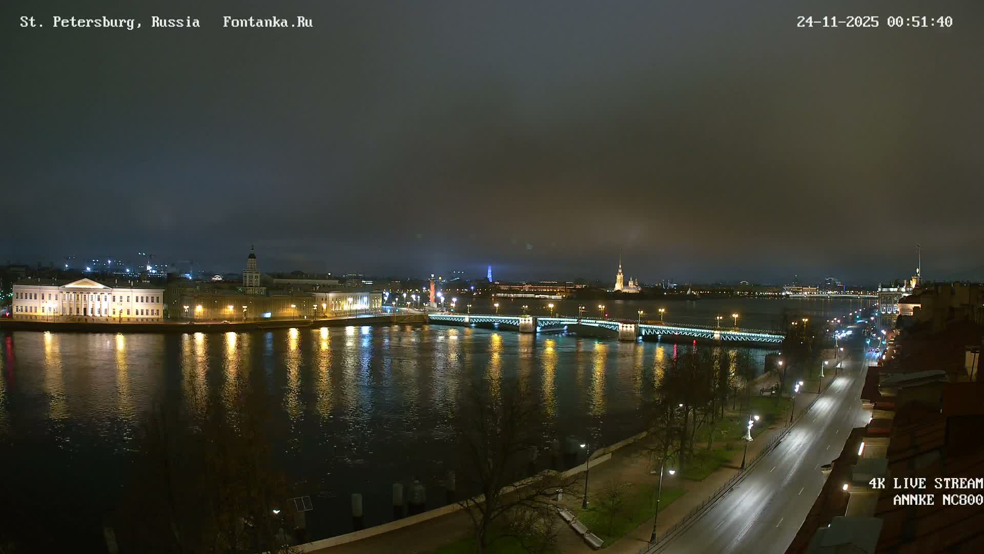 Palace Bridge (Dvortsovyy Most) Live Cam - Admiralteysky Okrug, Admiralteysky, Saint Petersburg, Northwestern (Severo-Zapadnyy), Russia