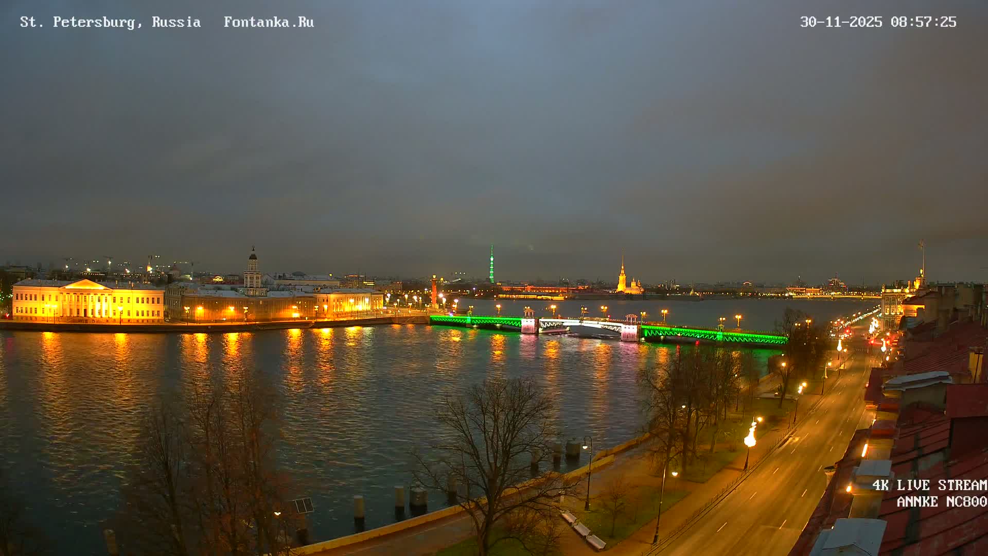 Palace Bridge (Dvortsovyy Most) Live Cam - Admiralteysky Okrug, Admiralteysky, Saint Petersburg, Northwestern (Severo-Zapadnyy), Russia