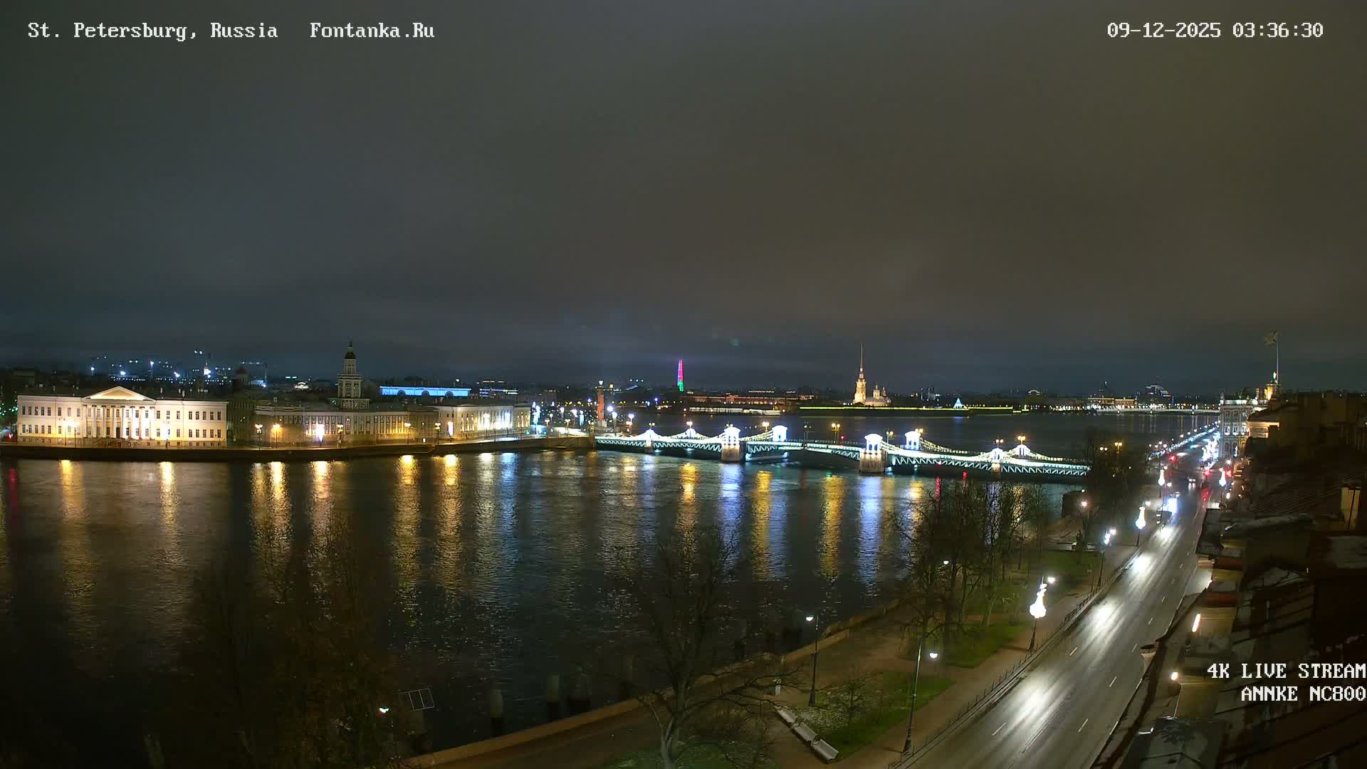 Palace Bridge (Dvortsovyy Most) Live Cam - Admiralteysky Okrug, Admiralteysky, Saint Petersburg, Northwestern (Severo-Zapadnyy), Russia