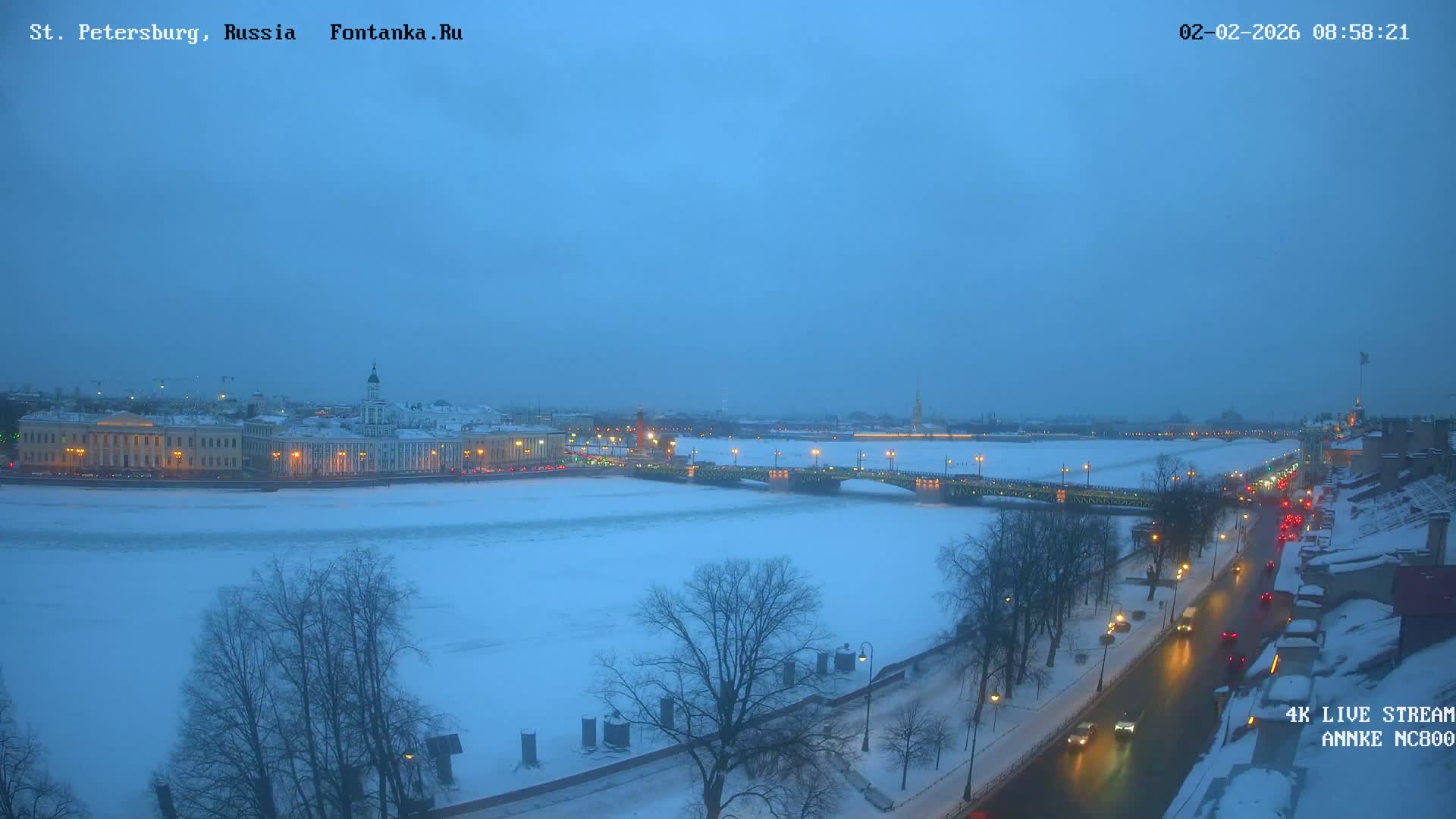 Palace Bridge (Dvortsovyy Most) Live Cam - Admiralteysky Okrug, Admiralteysky, Saint Petersburg, Northwestern (Severo-Zapadnyy), Russia