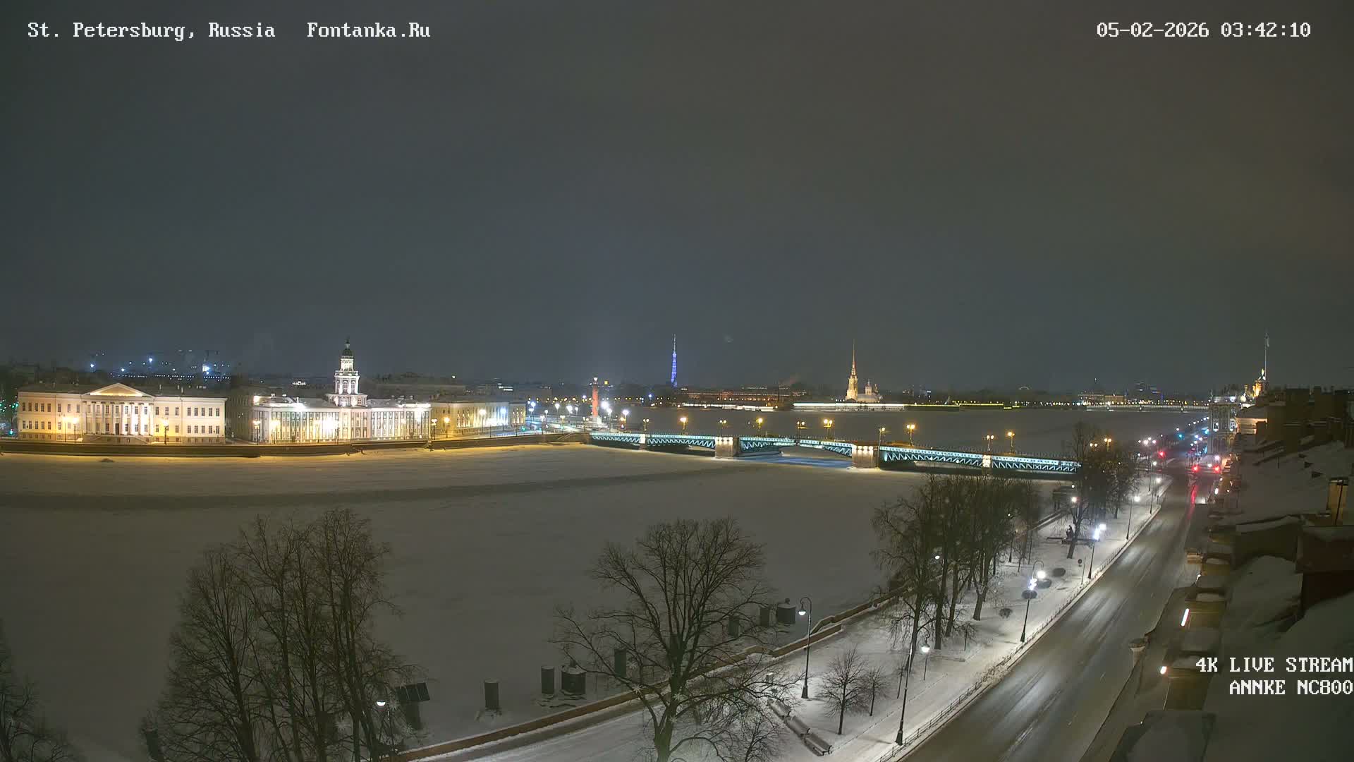 Palace Bridge (Dvortsovyy Most) Live Cam - Admiralteysky Okrug, Admiralteysky, Saint Petersburg, Northwestern (Severo-Zapadnyy), Russia