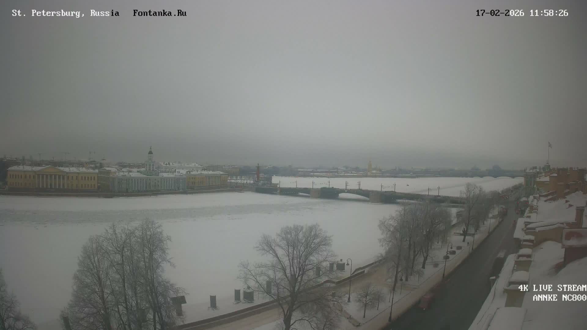 Palace Bridge (Dvortsovyy Most) Live Cam - Admiralteysky Okrug, Admiralteysky, Saint Petersburg, Northwestern (Severo-Zapadnyy), Russia