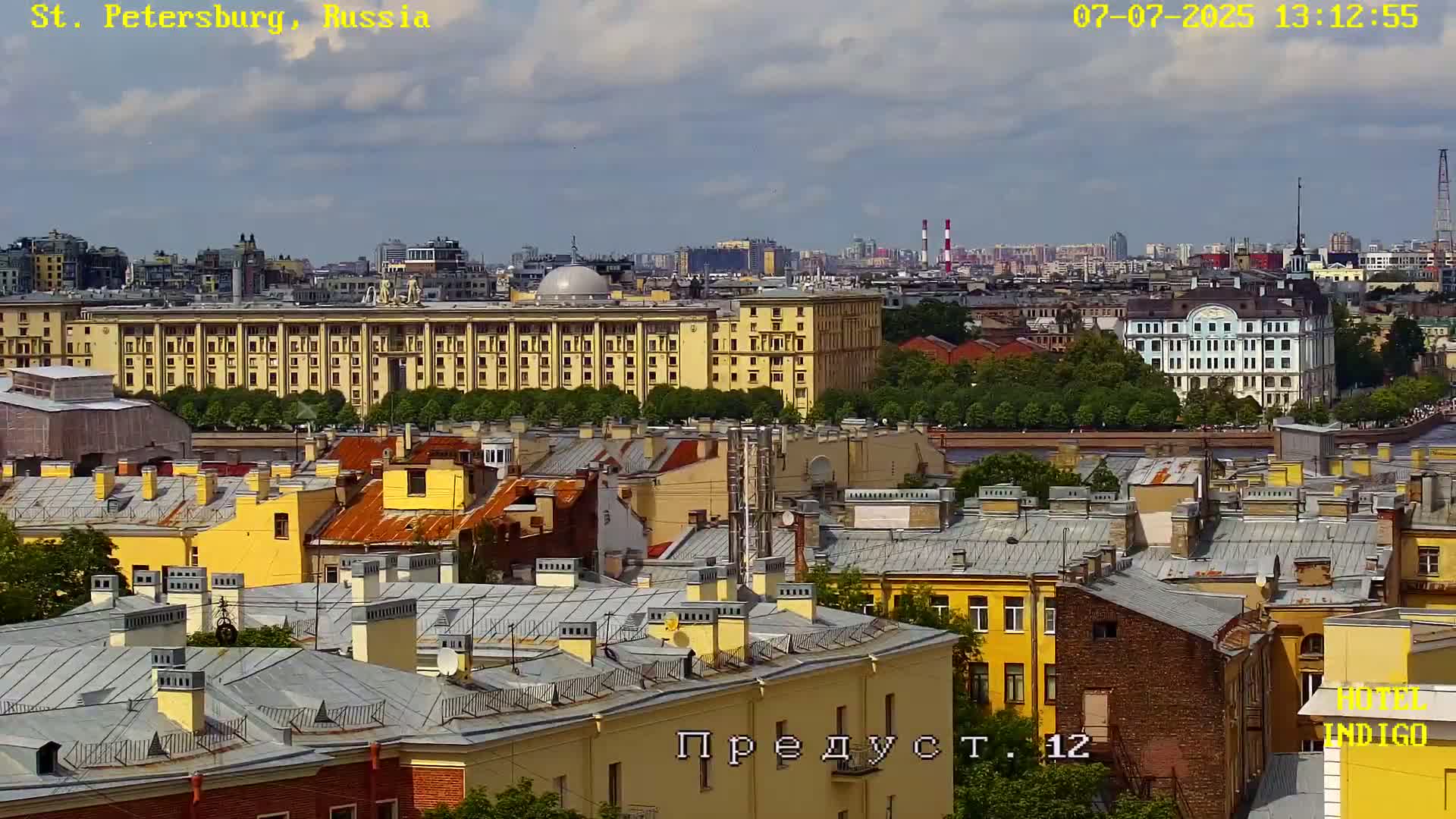 Griboedov Canal & Nikoloc Bogoyavlenskiy Morskoy Sobor (St. Nicholas Naval Cathedral








) View Live Cam - Admiralteysky Okrug, Admiralteysky, Saint Petersburg, Northwestern (Severo-Zapadnyy), Russia