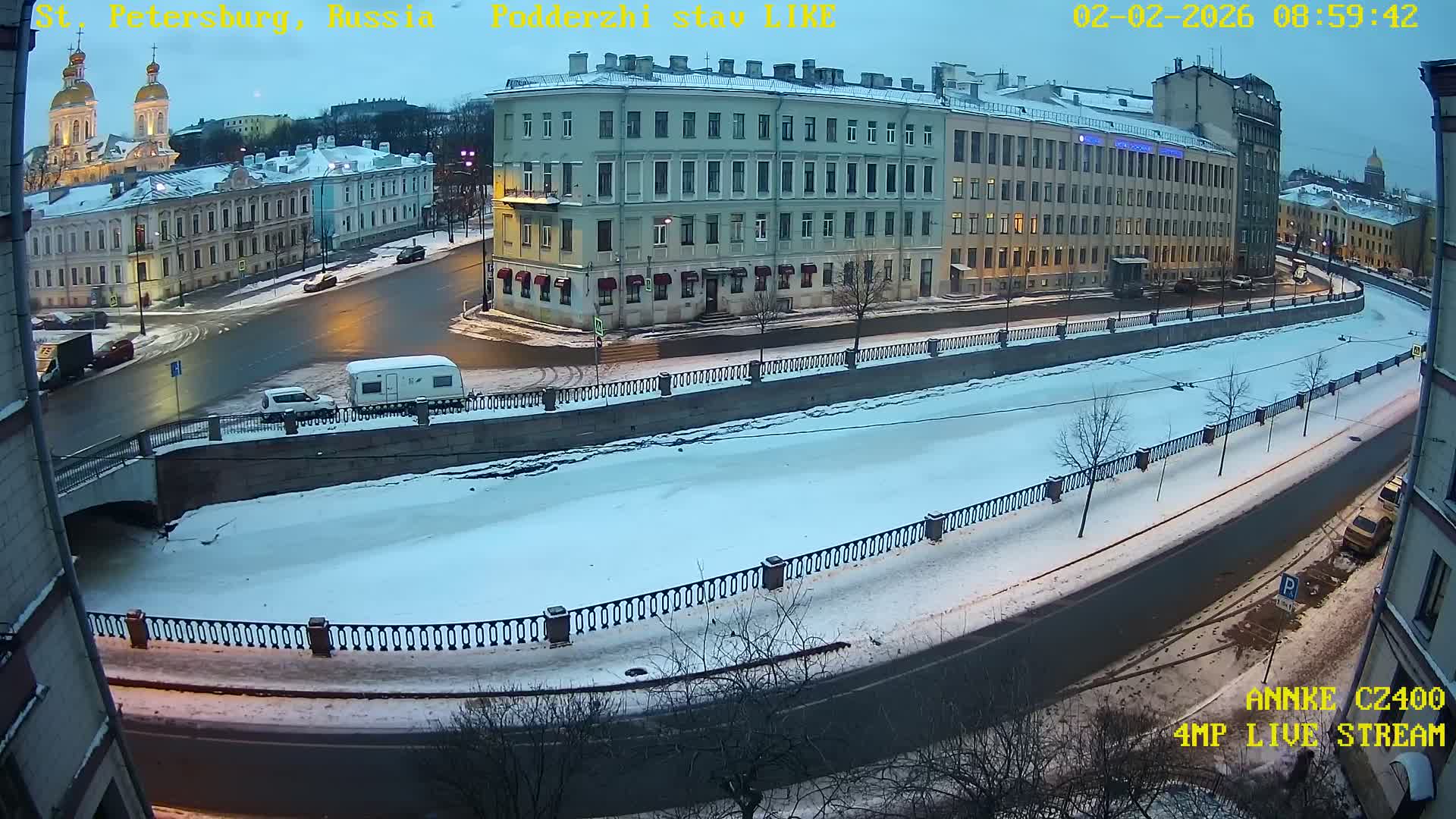 Griboedov Canal & Nikoloc Bogoyavlenskiy Morskoy Sobor (St. Nicholas Naval Cathedral








) View Live Cam - Admiralteysky Okrug, Admiralteysky, Saint Petersburg, Northwestern (Severo-Zapadnyy), Russia