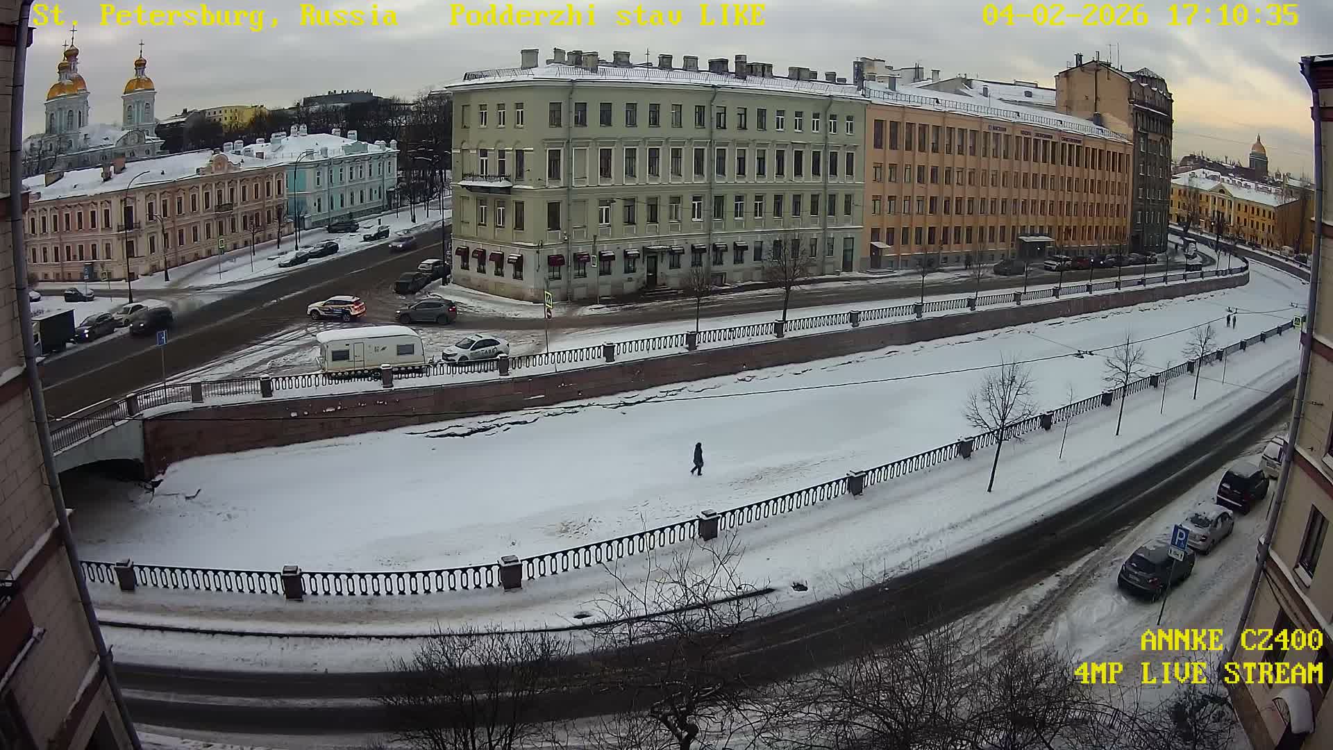 Griboedov Canal & Nikoloc Bogoyavlenskiy Morskoy Sobor (St. Nicholas Naval Cathedral








) View Live Cam - Admiralteysky Okrug, Admiralteysky, Saint Petersburg, Northwestern (Severo-Zapadnyy), Russia