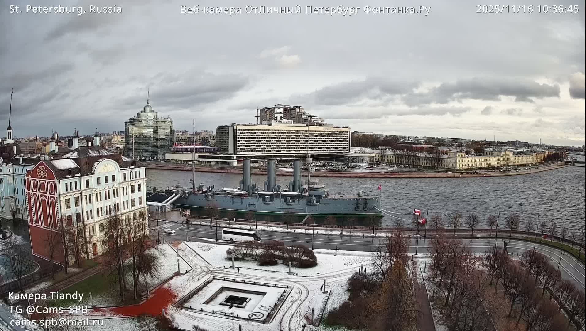 St. Petersburg Trinity Bridge (Troitsky Most) & South St. Petersburg Skyline Live Cam - Posadsky, Petrogradsky, Saint Petersburg, Northwestern (Severo-Zapadnyy), Russia