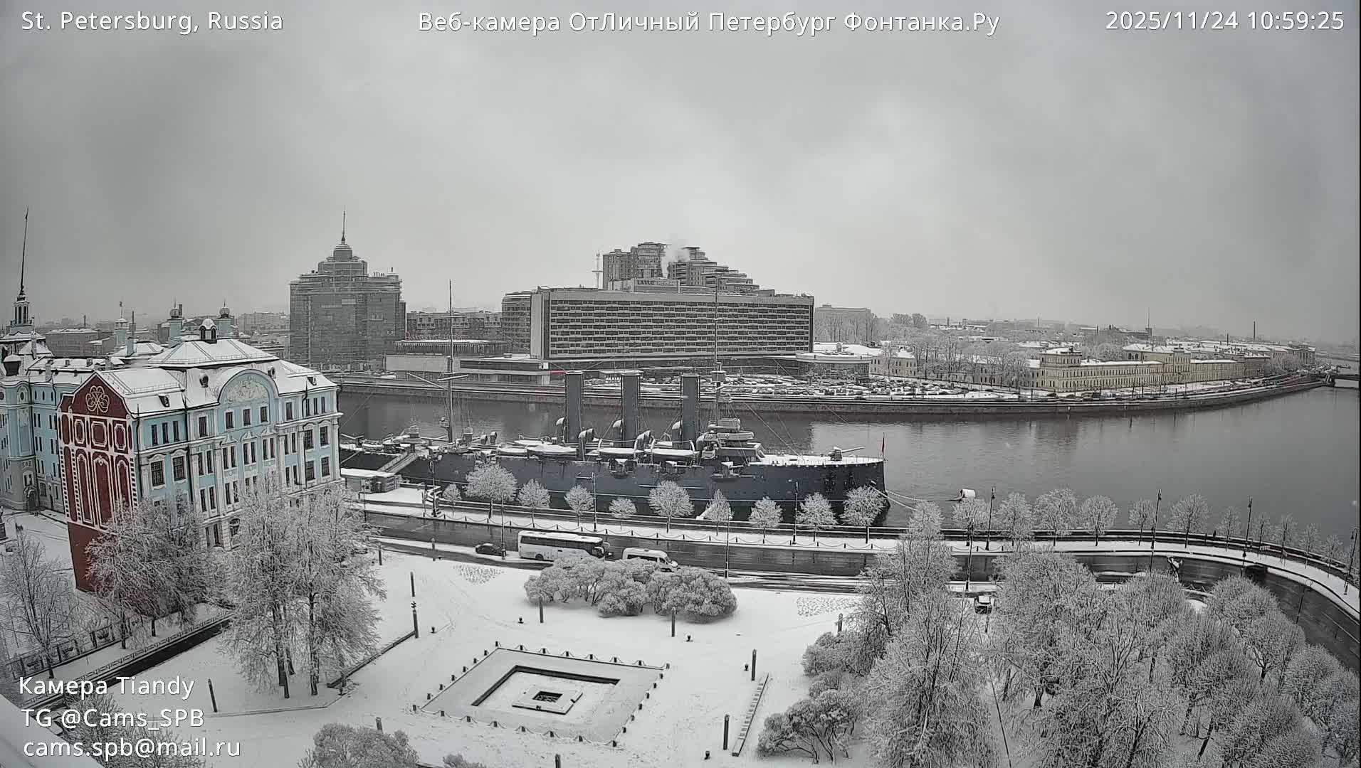 St. Petersburg Trinity Bridge (Troitsky Most) & South St. Petersburg Skyline Live Cam - Posadsky, Petrogradsky, Saint Petersburg, Northwestern (Severo-Zapadnyy), Russia