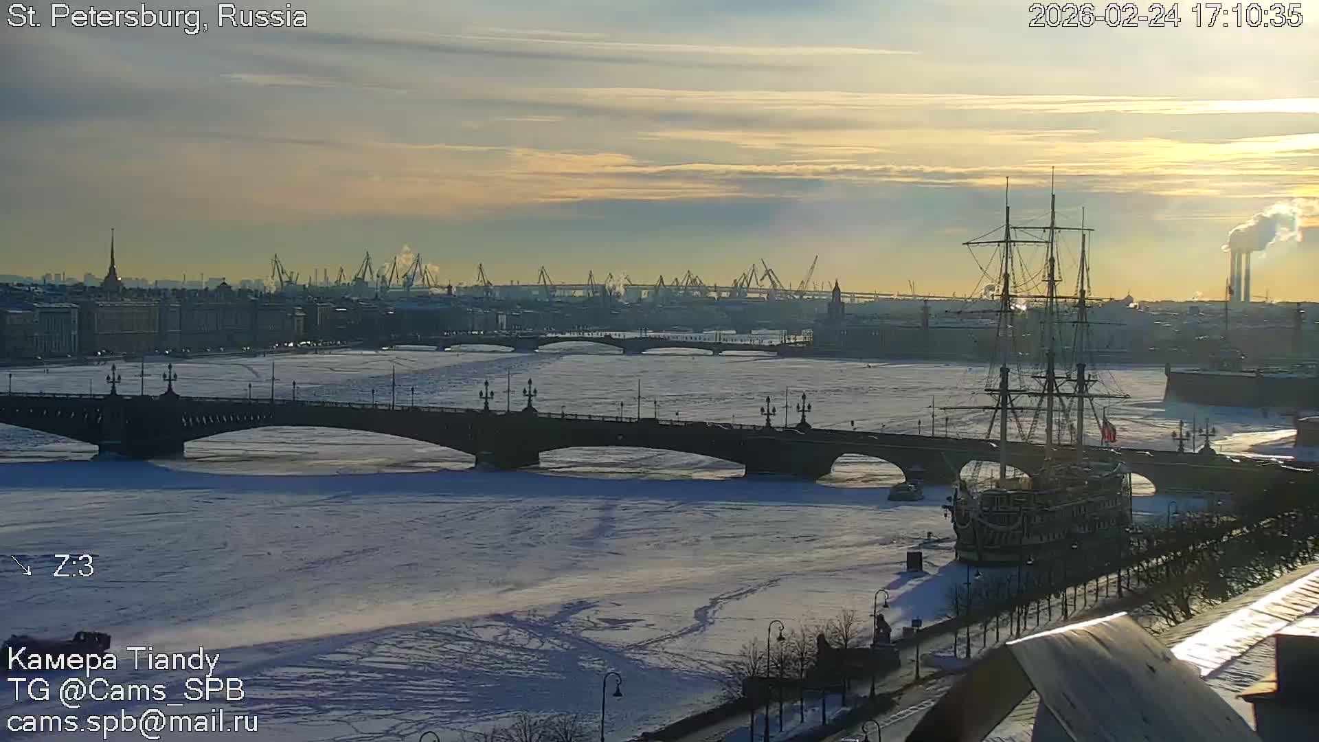 St. Petersburg Trinity Bridge (Troitsky Most) & South St. Petersburg Skyline Live Cam - Posadsky, Petrogradsky, Saint Petersburg, Northwestern (Severo-Zapadnyy), Russia
