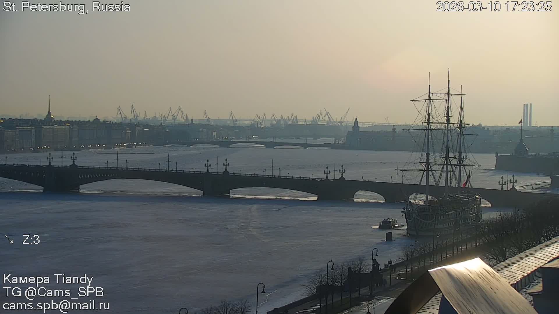 St. Petersburg Trinity Bridge (Troitsky Most) & South St. Petersburg Skyline Live Cam - Posadsky, Petrogradsky, Saint Petersburg, Northwestern (Severo-Zapadnyy), Russia