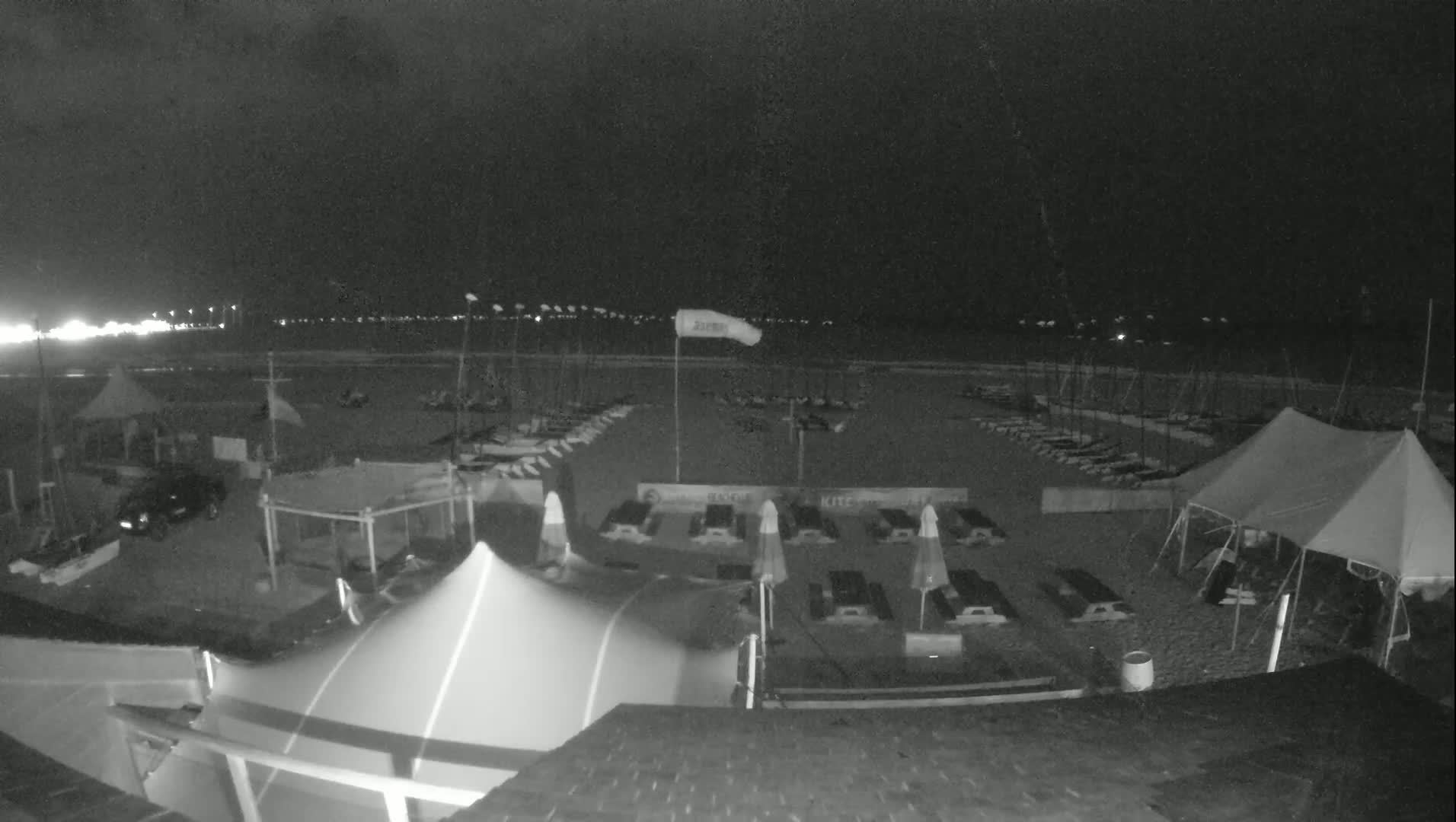 Knokke-Heist, Heist-ann-Zee, Duinbergen Strand Beach Live Cam - Bruges, West Flanders (Flandre-Occidentale), Flemish (Flamande), Belgium