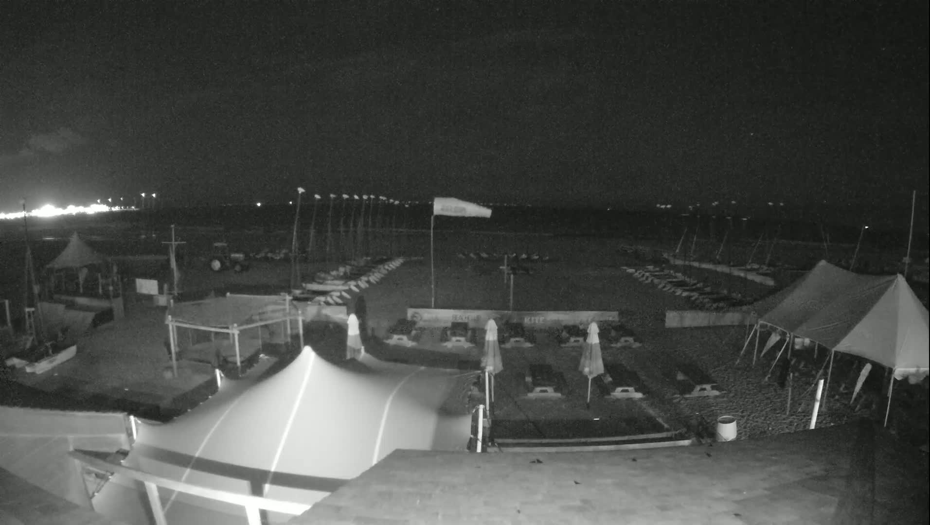 Knokke-Heist, Heist-ann-Zee, Duinbergen Strand Beach Live Cam - Bruges, West Flanders (Flandre-Occidentale), Flemish (Flamande), Belgium