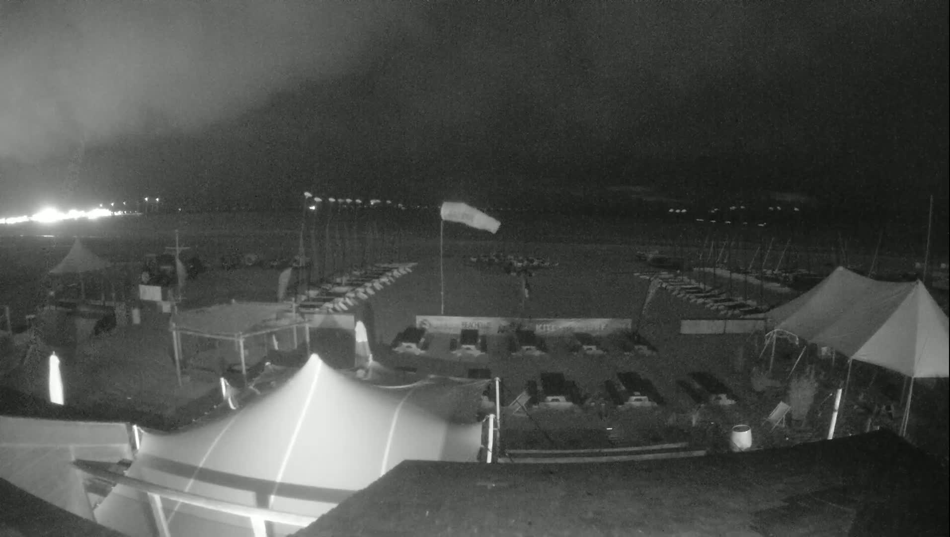 Knokke-Heist, Heist-ann-Zee, Duinbergen Strand Beach Live Cam - Bruges, West Flanders (Flandre-Occidentale), Flemish (Flamande), Belgium