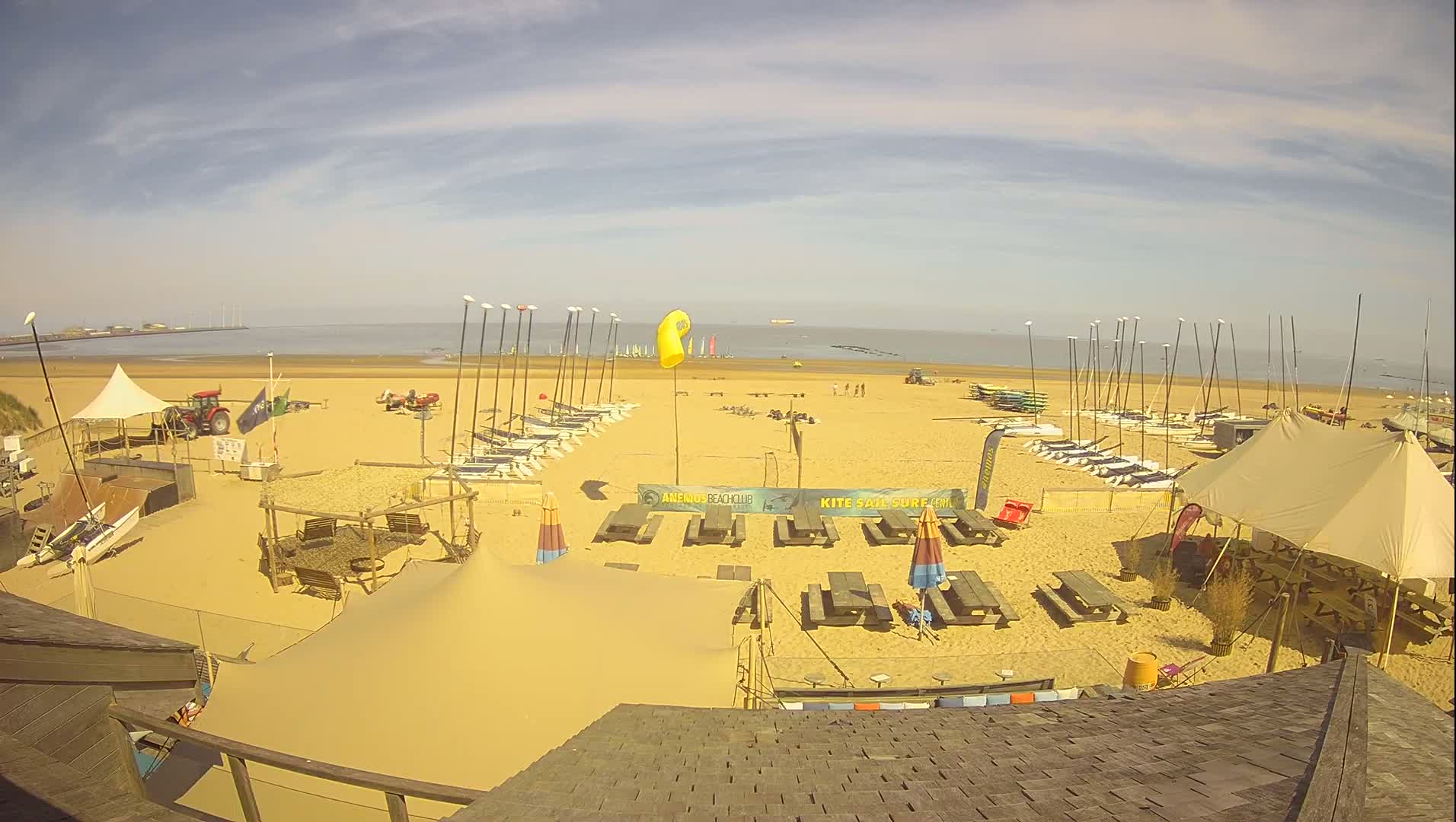 Knokke-Heist, Heist-ann-Zee, Duinbergen Strand Beach Live Cam - Bruges, West Flanders (Flandre-Occidentale), Flemish (Flamande), Belgium