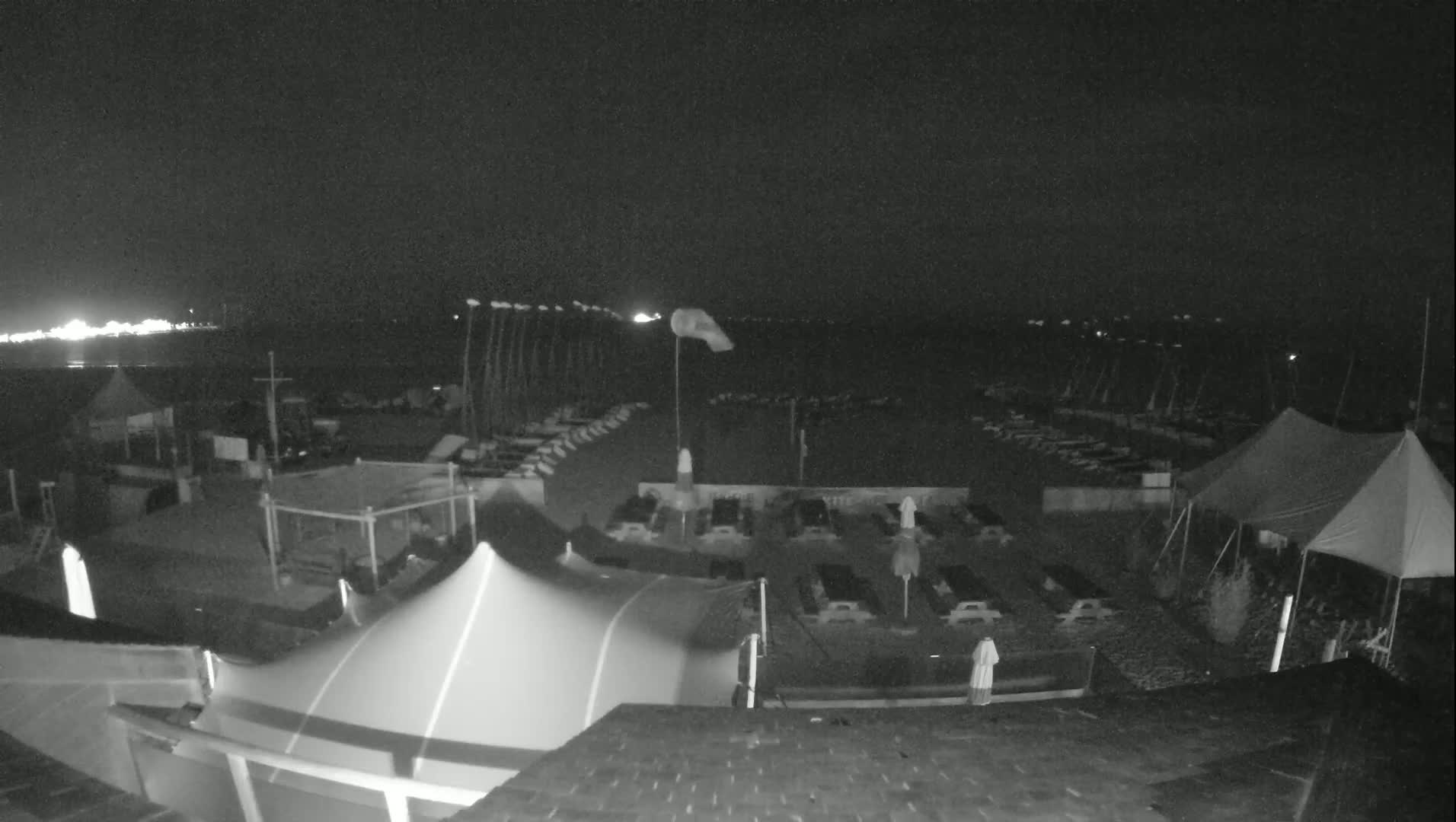 Knokke-Heist, Heist-ann-Zee, Duinbergen Strand Beach Live Cam - Bruges, West Flanders (Flandre-Occidentale), Flemish (Flamande), Belgium