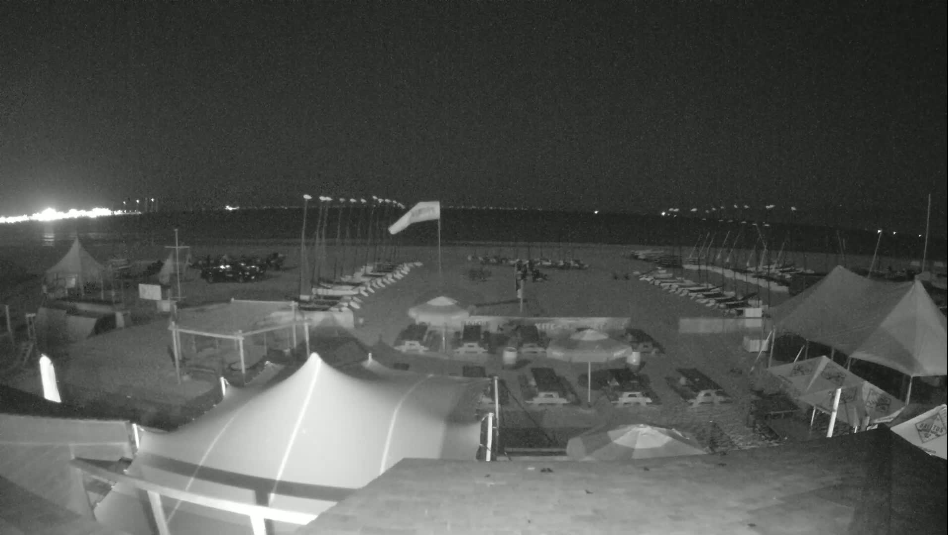Knokke-Heist, Heist-ann-Zee, Duinbergen Strand Beach Live Cam - Bruges, West Flanders (Flandre-Occidentale), Flemish (Flamande), Belgium