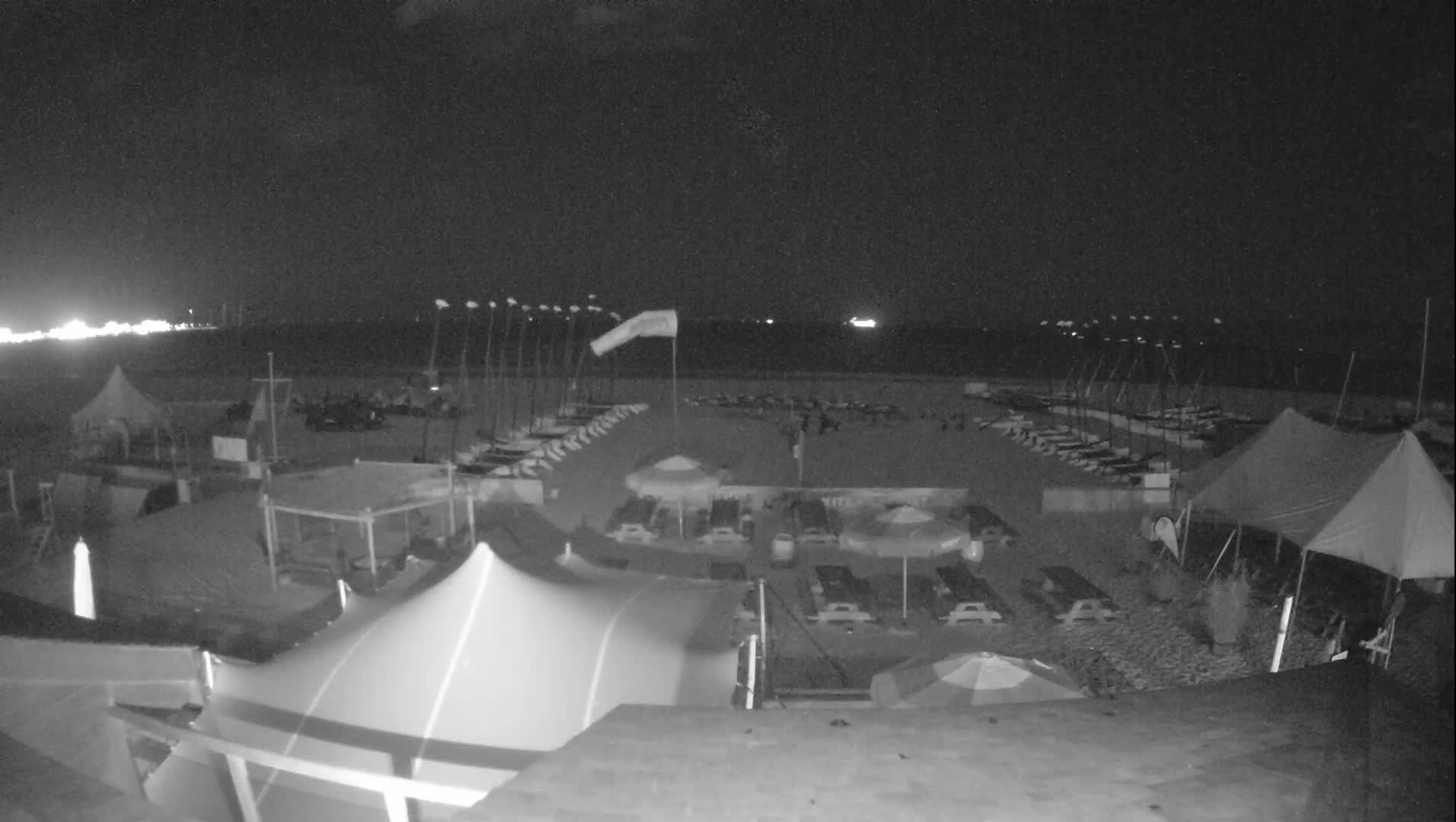 Knokke-Heist, Heist-ann-Zee, Duinbergen Strand Beach Live Cam - Bruges, West Flanders (Flandre-Occidentale), Flemish (Flamande), Belgium