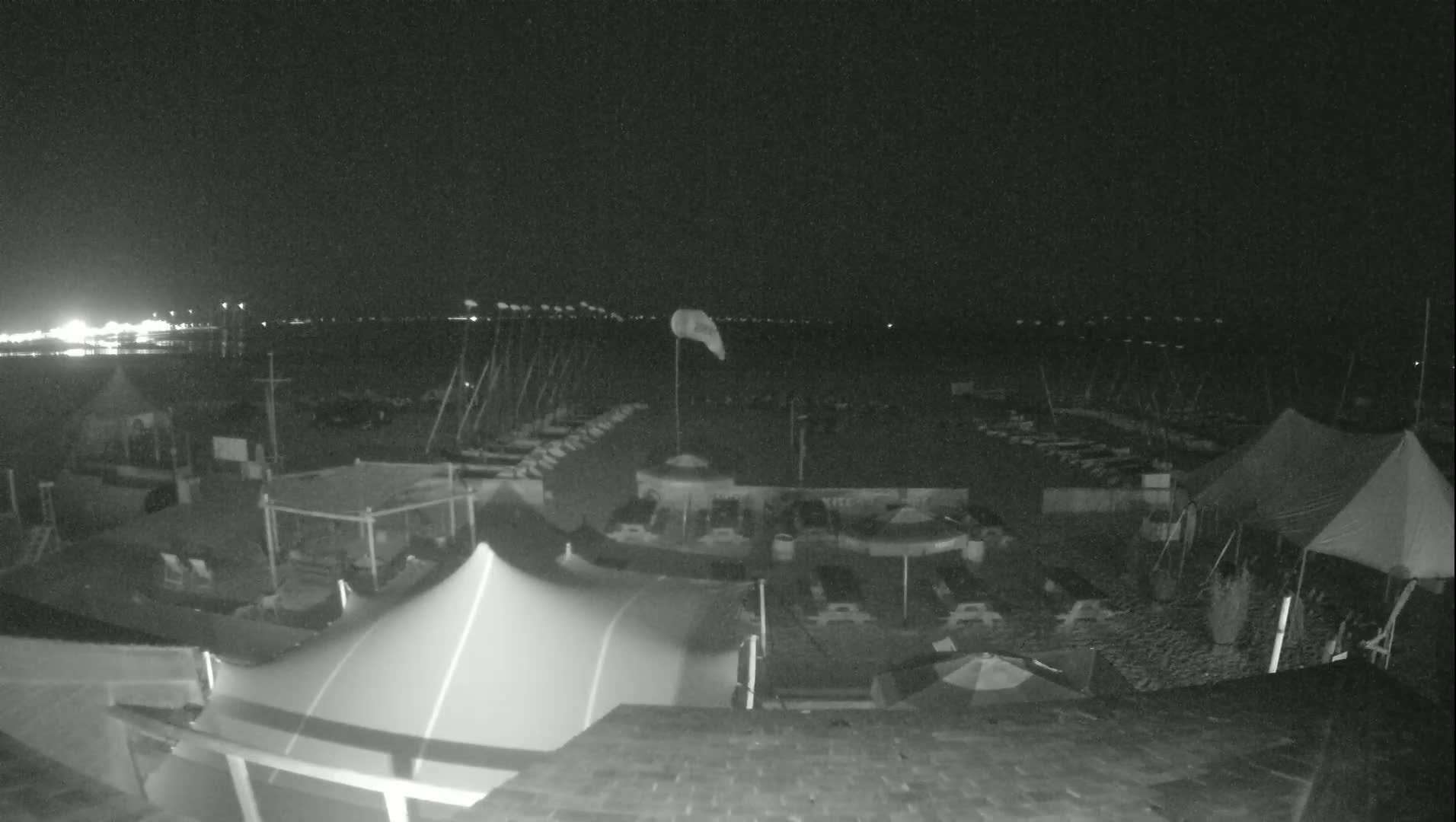 Knokke-Heist, Heist-ann-Zee, Duinbergen Strand Beach Live Cam - Bruges, West Flanders (Flandre-Occidentale), Flemish (Flamande), Belgium
