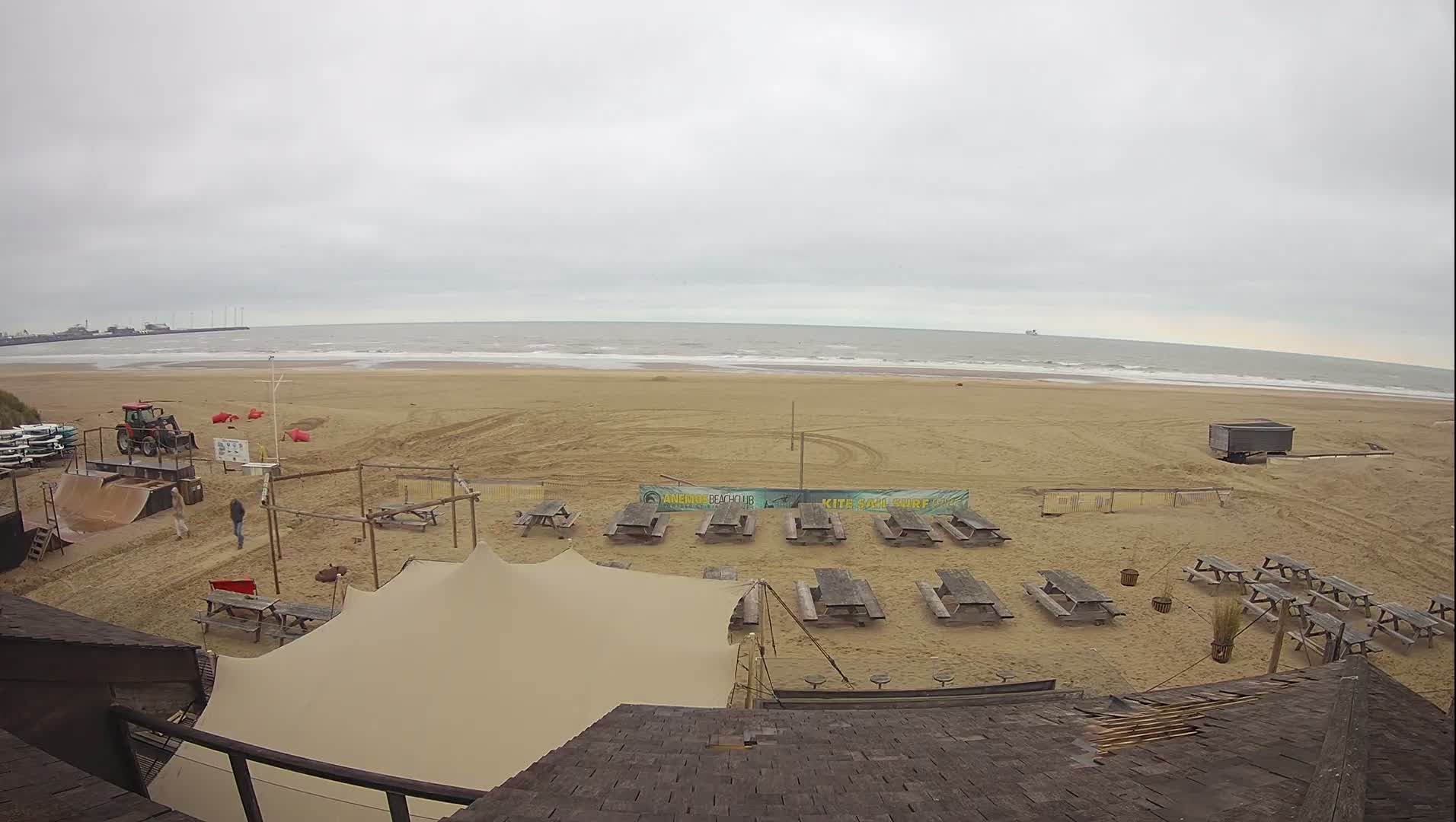Knokke-Heist, Heist-ann-Zee, Duinbergen Strand Beach Live Cam - Bruges, West Flanders (Flandre-Occidentale), Flemish (Flamande), Belgium