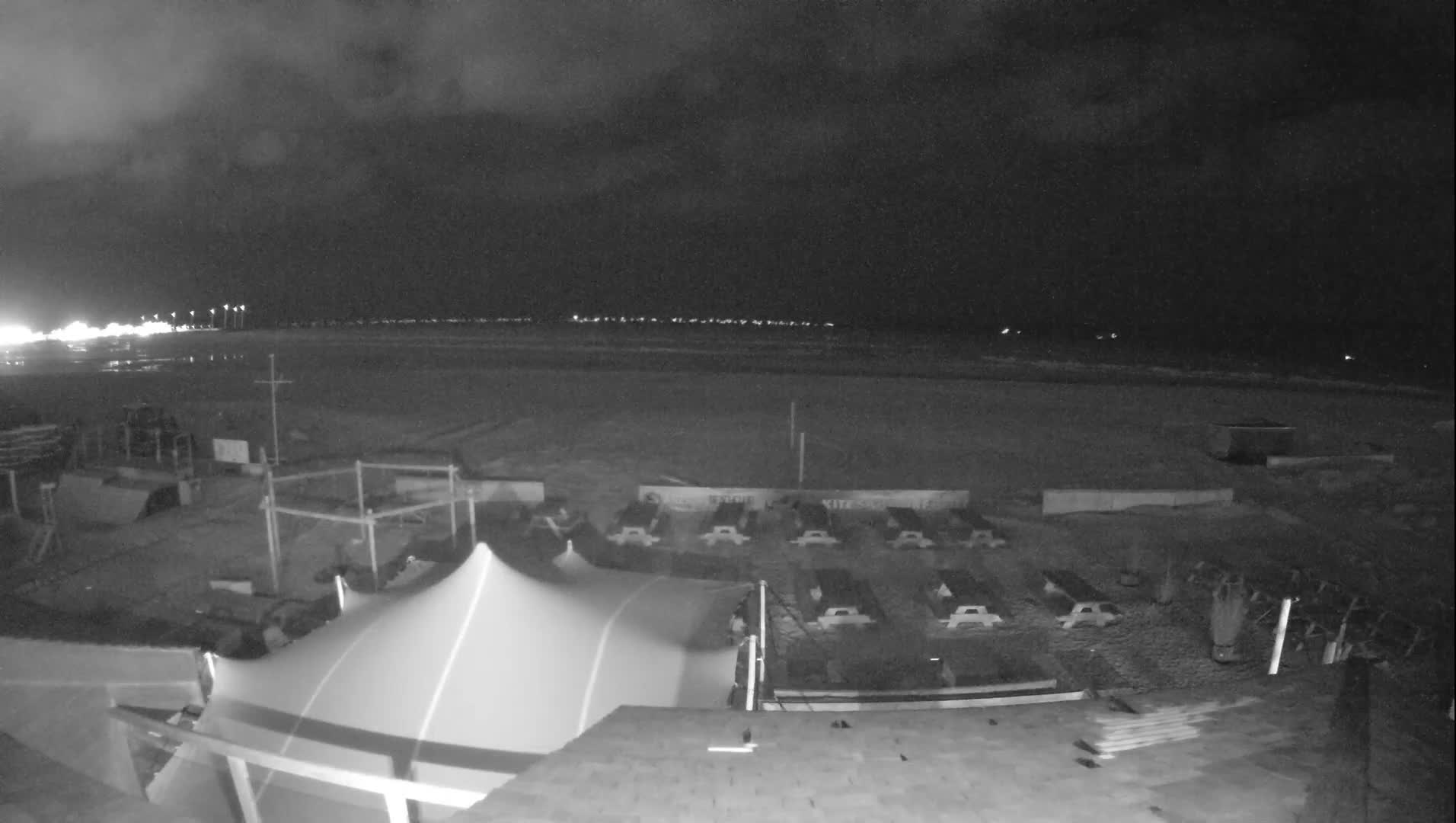 Knokke-Heist, Heist-ann-Zee, Duinbergen Strand Beach Live Cam - Bruges, West Flanders (Flandre-Occidentale), Flemish (Flamande), Belgium