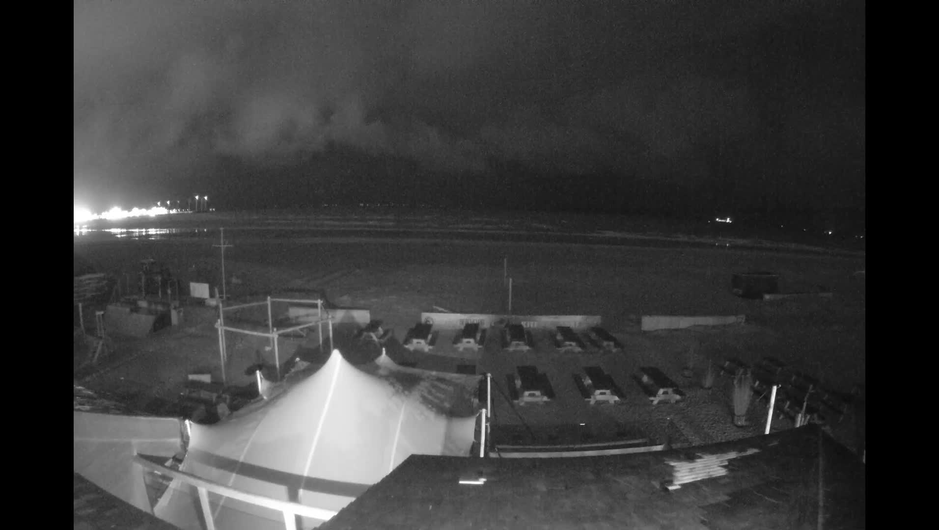 Knokke-Heist, Heist-ann-Zee, Duinbergen Strand Beach Live Cam - Bruges, West Flanders (Flandre-Occidentale), Flemish (Flamande), Belgium