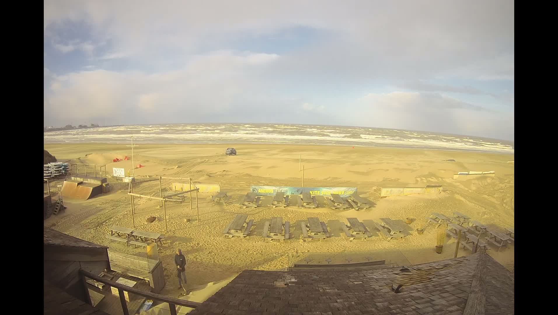Knokke-Heist, Heist-ann-Zee, Duinbergen Strand Beach Live Cam - Bruges, West Flanders (Flandre-Occidentale), Flemish (Flamande), Belgium