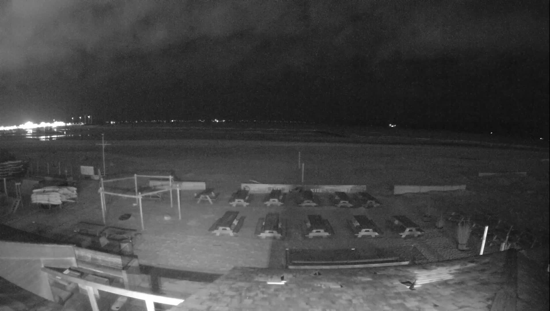 Knokke-Heist, Heist-ann-Zee, Duinbergen Strand Beach Live Cam - Bruges, West Flanders (Flandre-Occidentale), Flemish (Flamande), Belgium