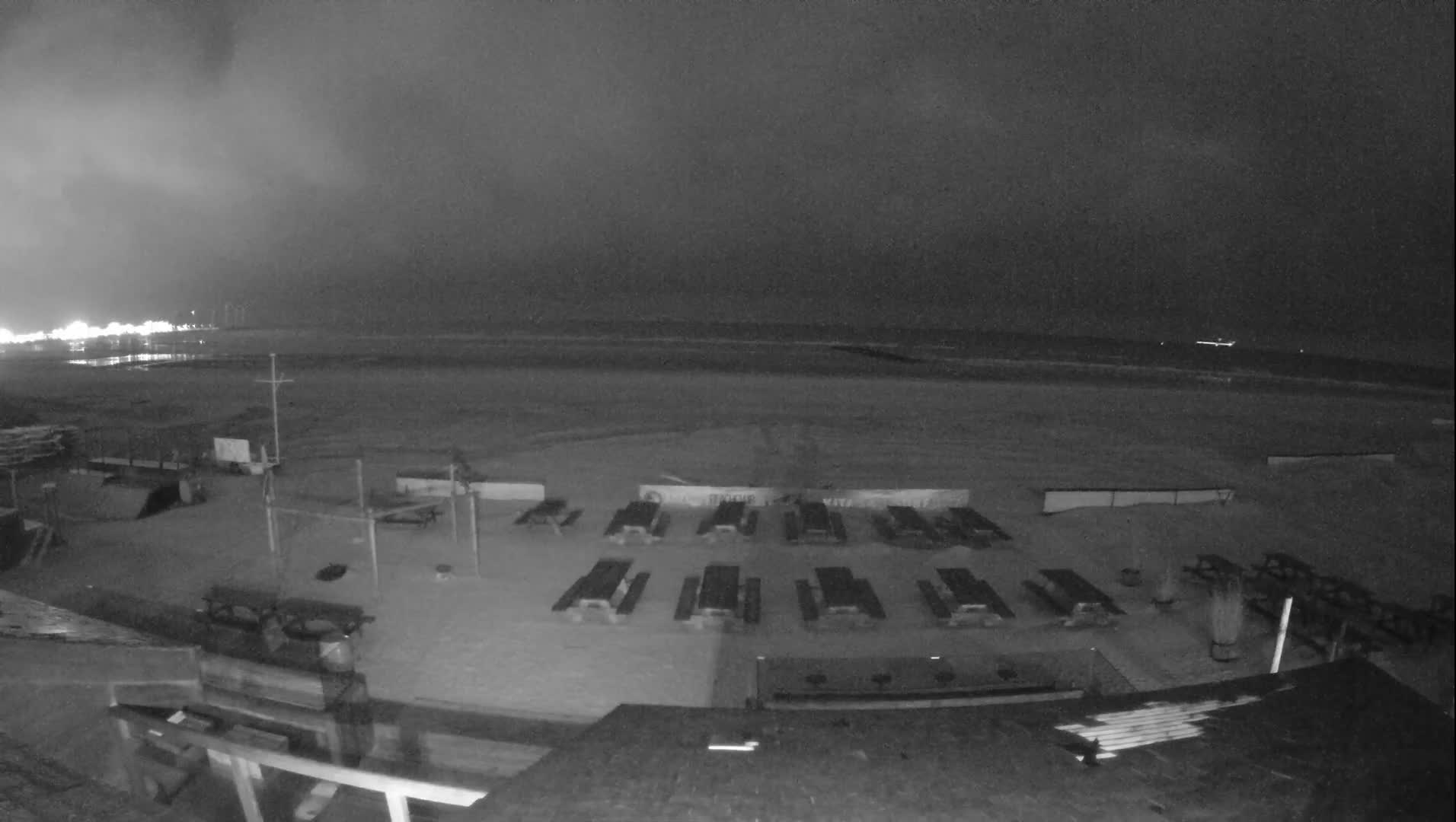 Knokke-Heist, Heist-ann-Zee, Duinbergen Strand Beach Live Cam - Bruges, West Flanders (Flandre-Occidentale), Flemish (Flamande), Belgium