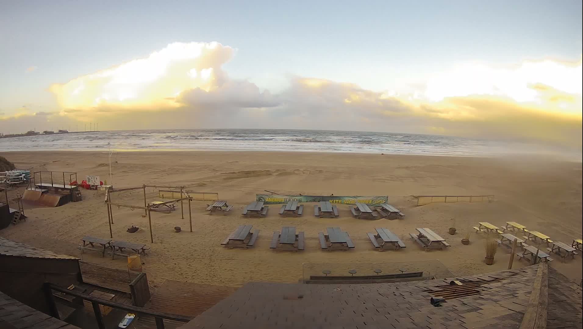 Knokke-Heist, Heist-ann-Zee, Duinbergen Strand Beach Live Cam - Bruges, West Flanders (Flandre-Occidentale), Flemish (Flamande), Belgium