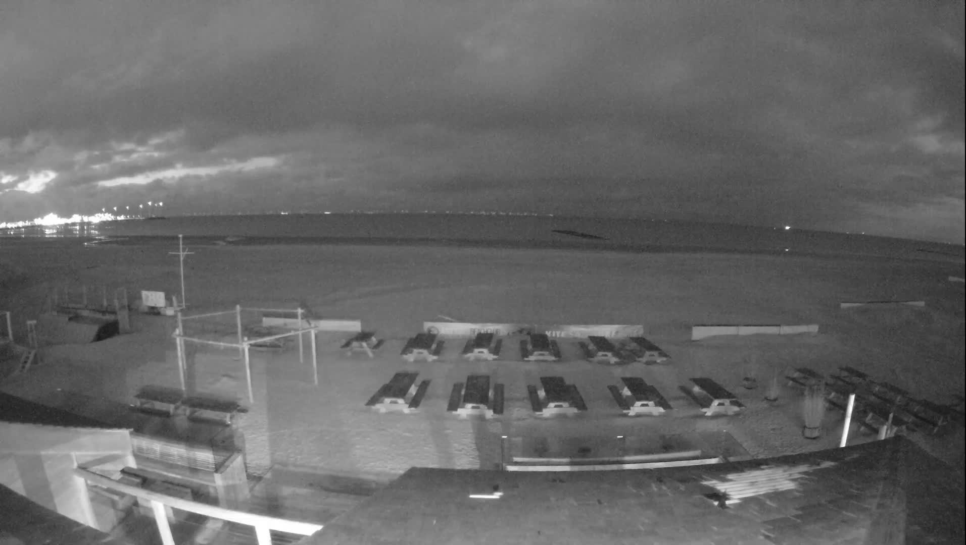Knokke-Heist, Heist-ann-Zee, Duinbergen Strand Beach Live Cam - Bruges, West Flanders (Flandre-Occidentale), Flemish (Flamande), Belgium