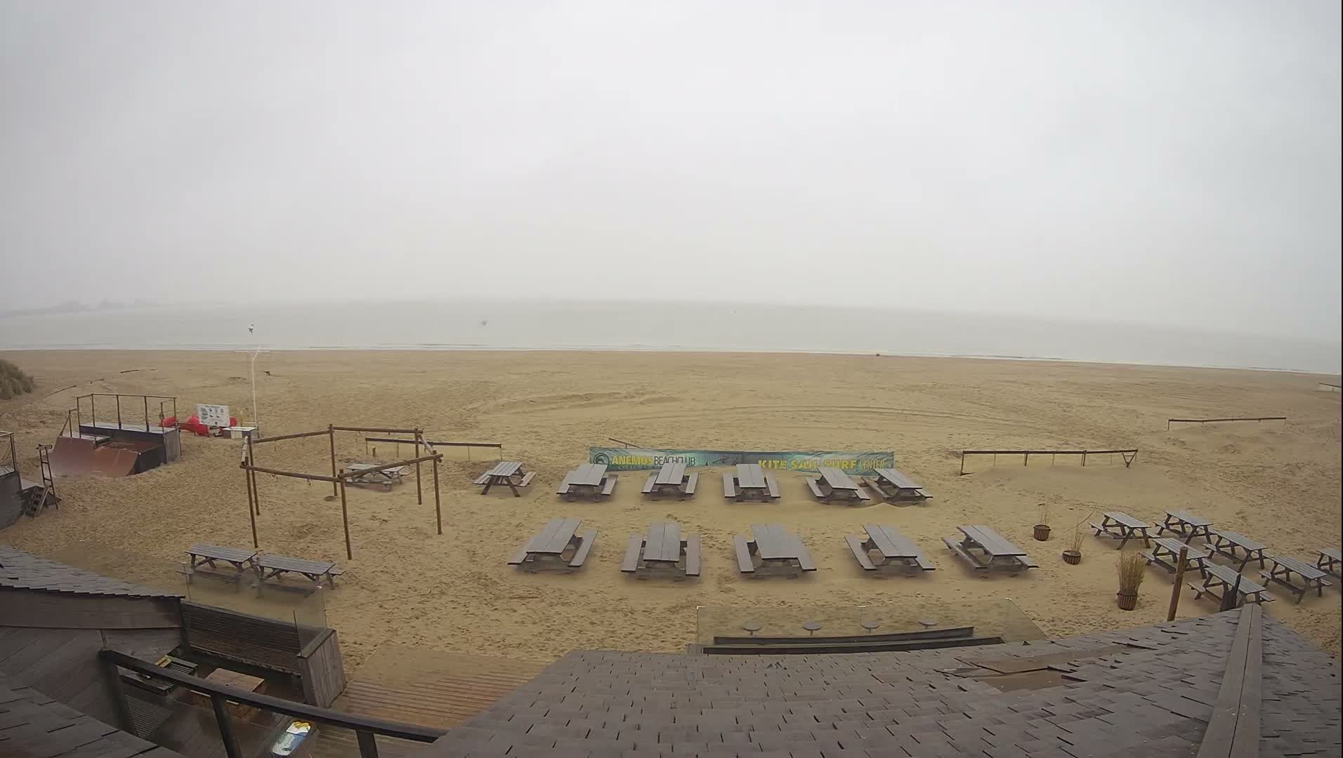 Knokke-Heist, Heist-ann-Zee, Duinbergen Strand Beach Live Cam - Bruges, West Flanders (Flandre-Occidentale), Flemish (Flamande), Belgium