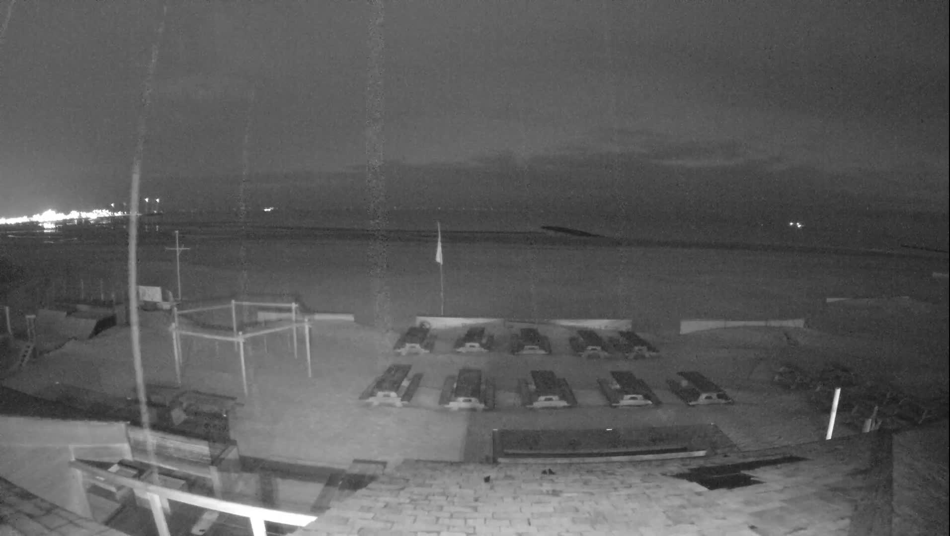 Knokke-Heist, Heist-ann-Zee, Duinbergen Strand Beach Live Cam - Bruges, West Flanders (Flandre-Occidentale), Flemish (Flamande), Belgium