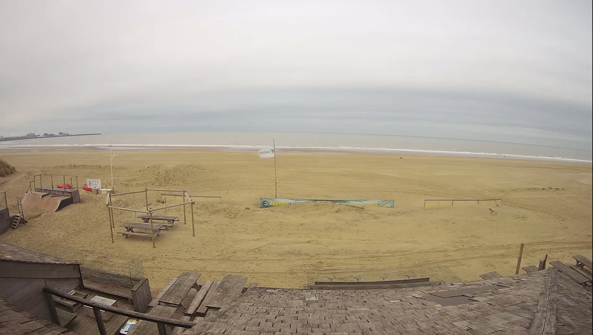 Knokke-Heist, Heist-ann-Zee, Duinbergen Strand Beach Live Cam - Bruges, West Flanders (Flandre-Occidentale), Flemish (Flamande), Belgium